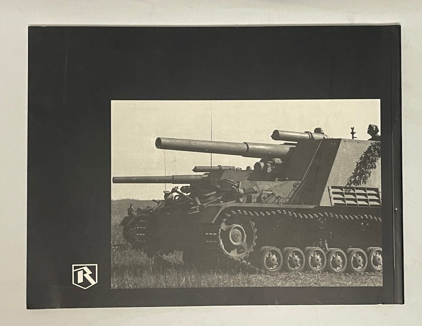 Hummel. 15 CM. s.F.H. 18/I(sf) “Hummel” 9Sd. Kfz. 1650. Volume 1.