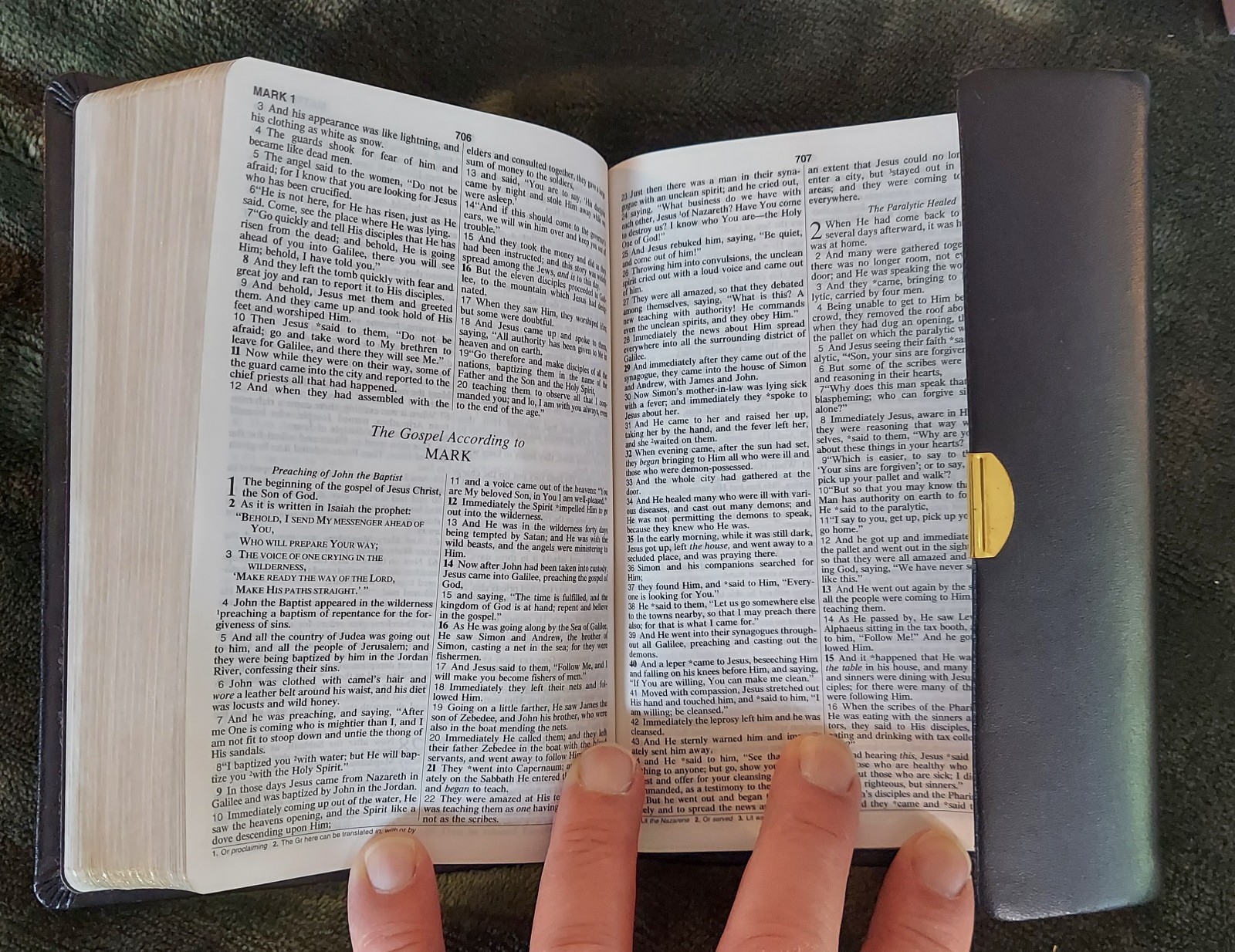 NASB Updated Edition Compact Bible Black Snap-flap Bonded Leather