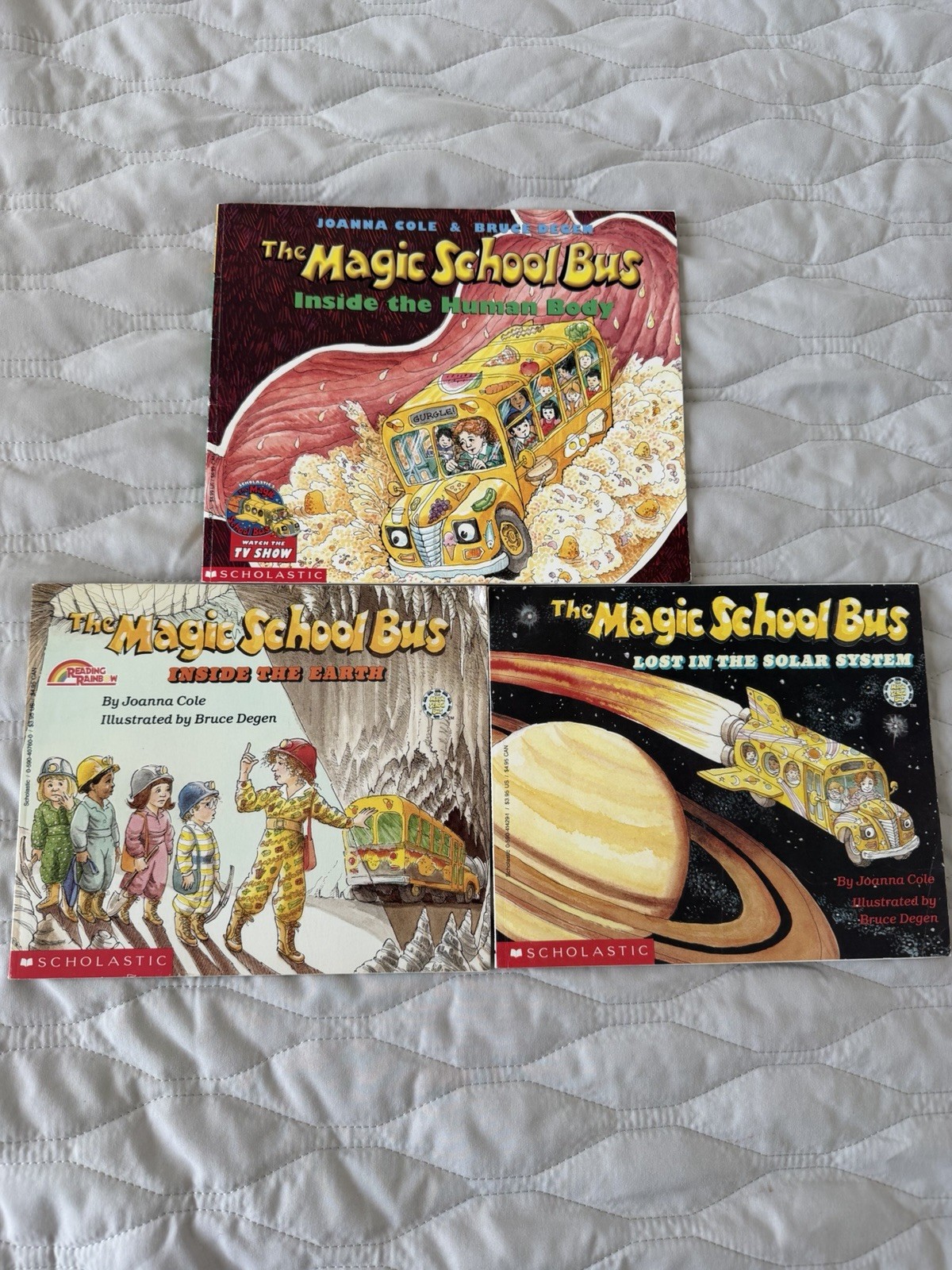 The Magic School Bus Paperback Ages 4-8 Science Joanna Cole Bruce Degen