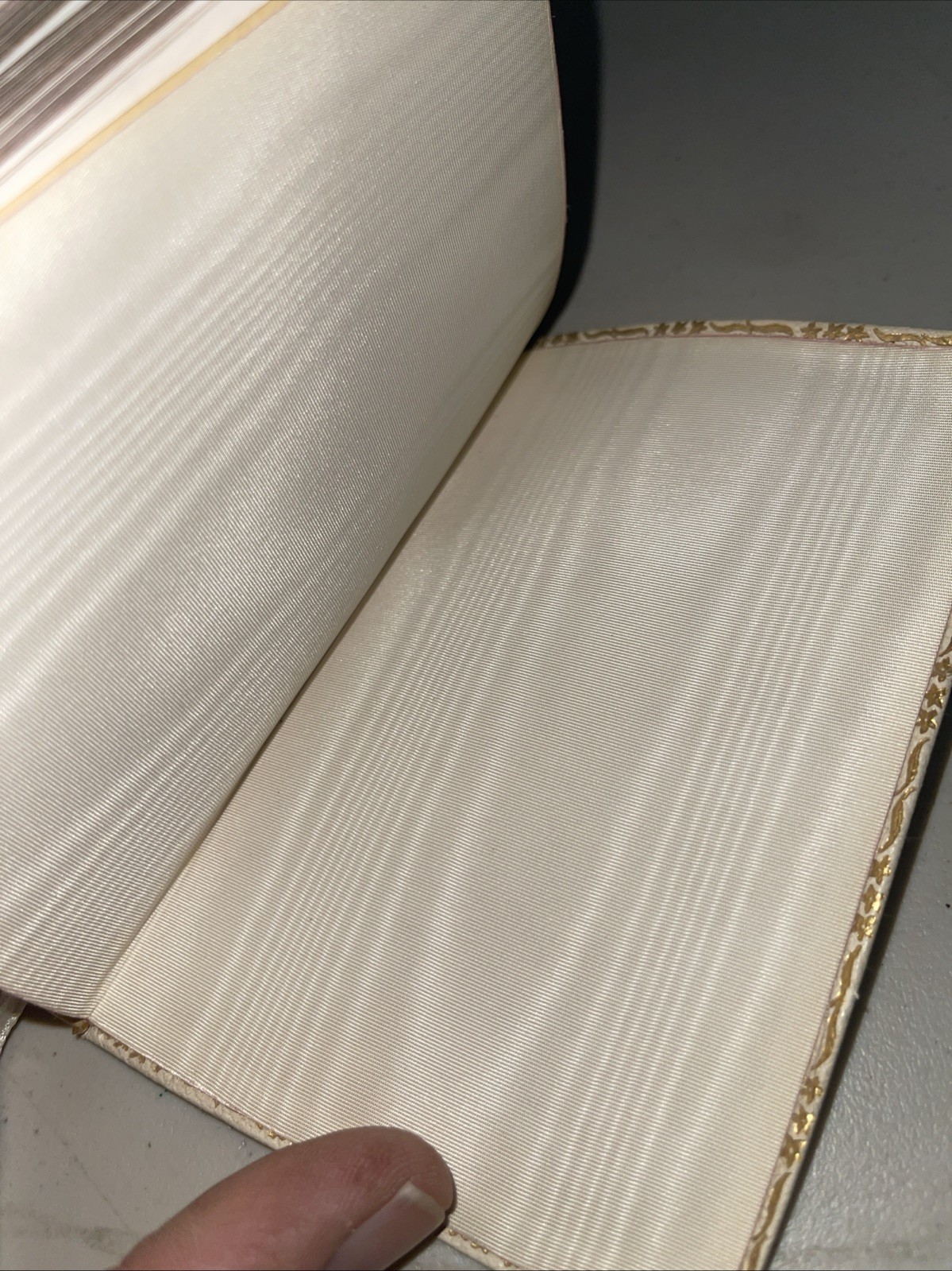 Vintage Wedding Bible KJV Unused Harper Printed In England 1950-60? 3.75” X 5.5”