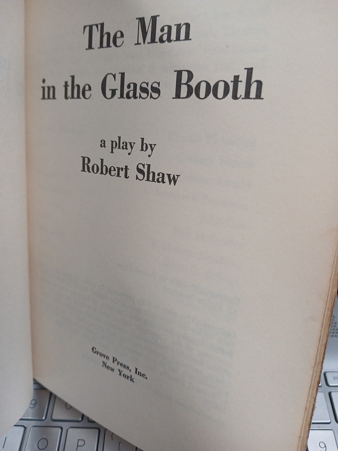 THE MAN IN THE GLASS BOOTH Robert Shaw 1968 Grove Press HB