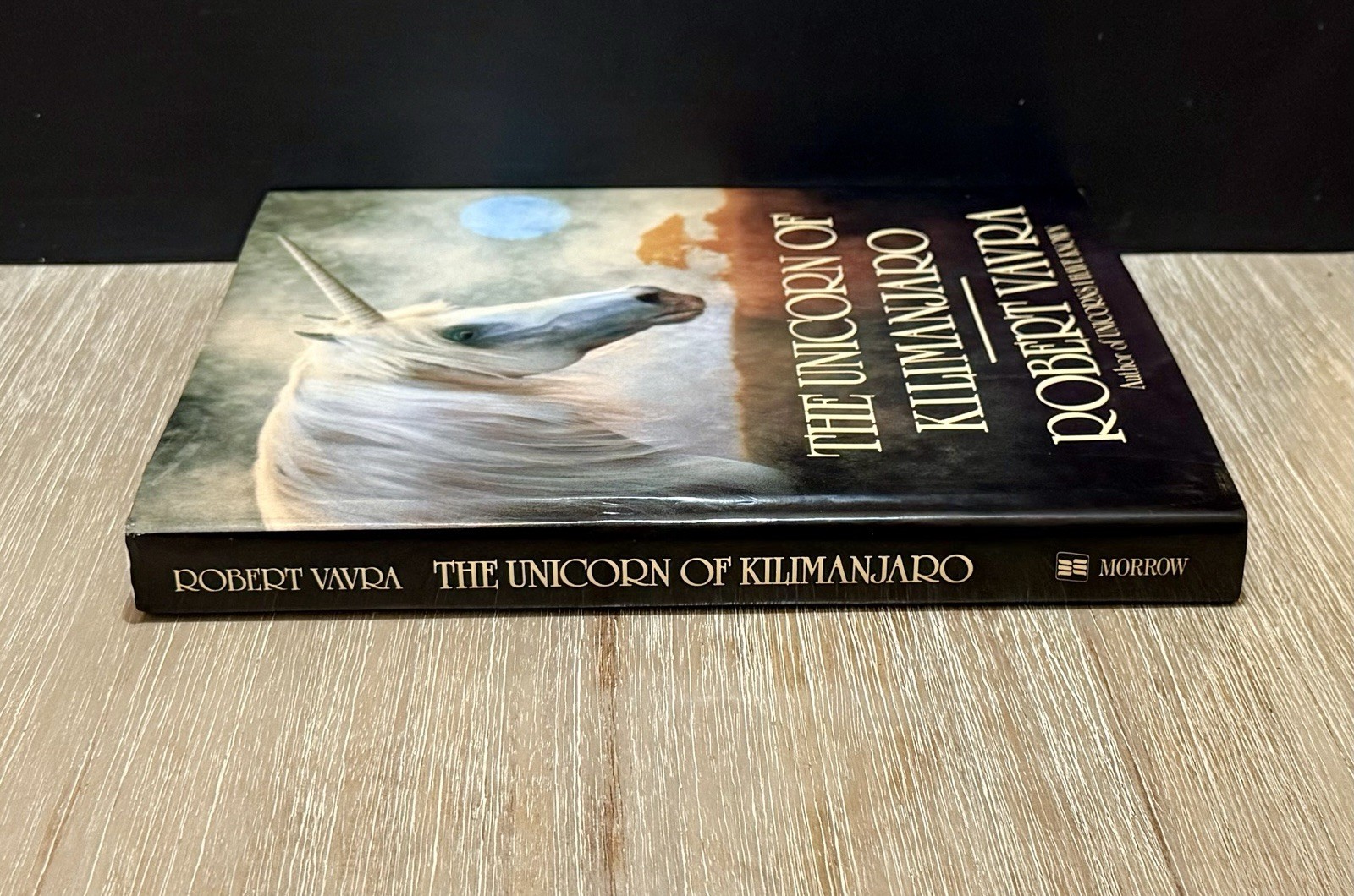 The Unicorn of Kilimanjaro by Robert Vavra 1988 HC / DJ