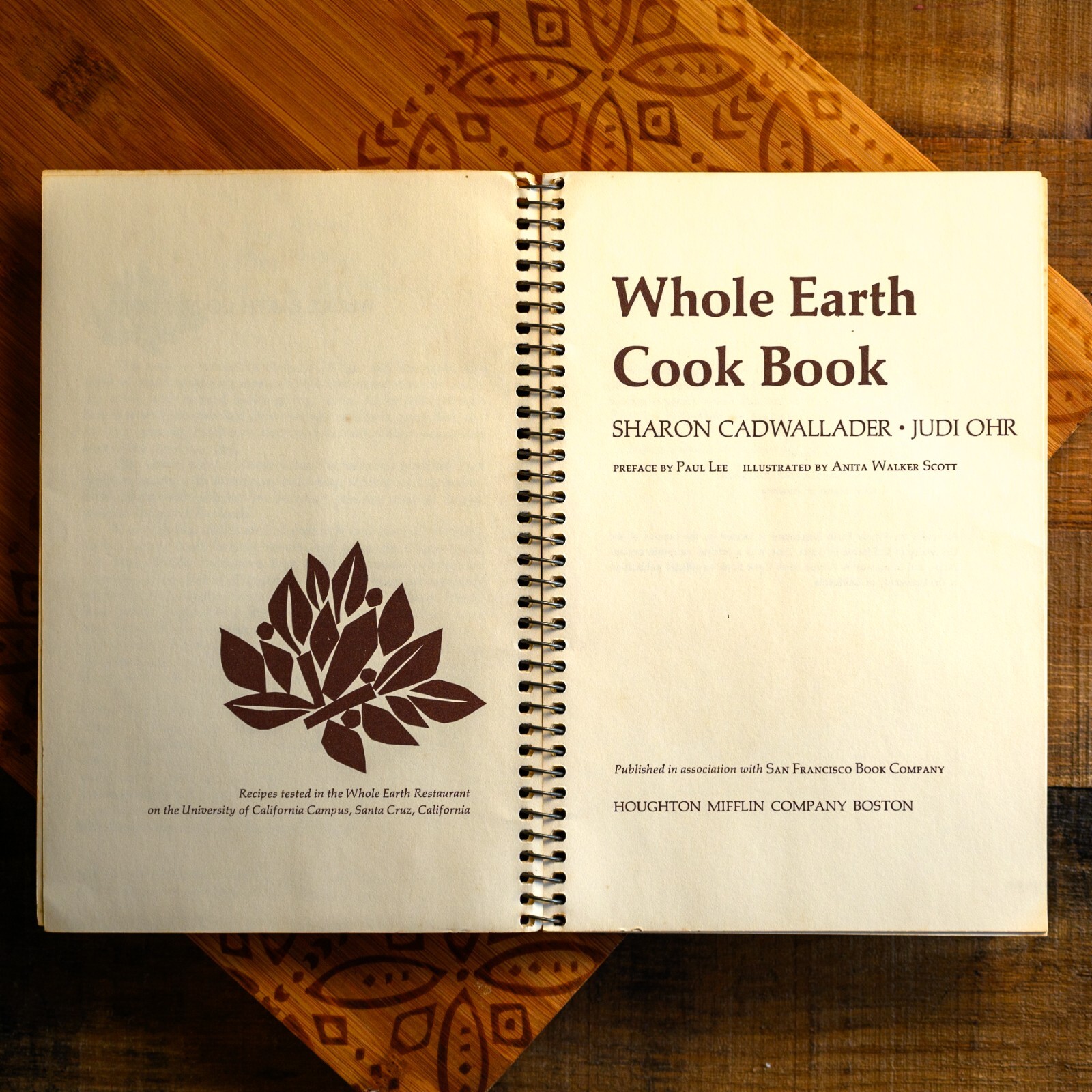 1972 VTG Whole Earth Cook Book PB – Sharon Cadwallader Judi Ohr – Santa Cruz CA