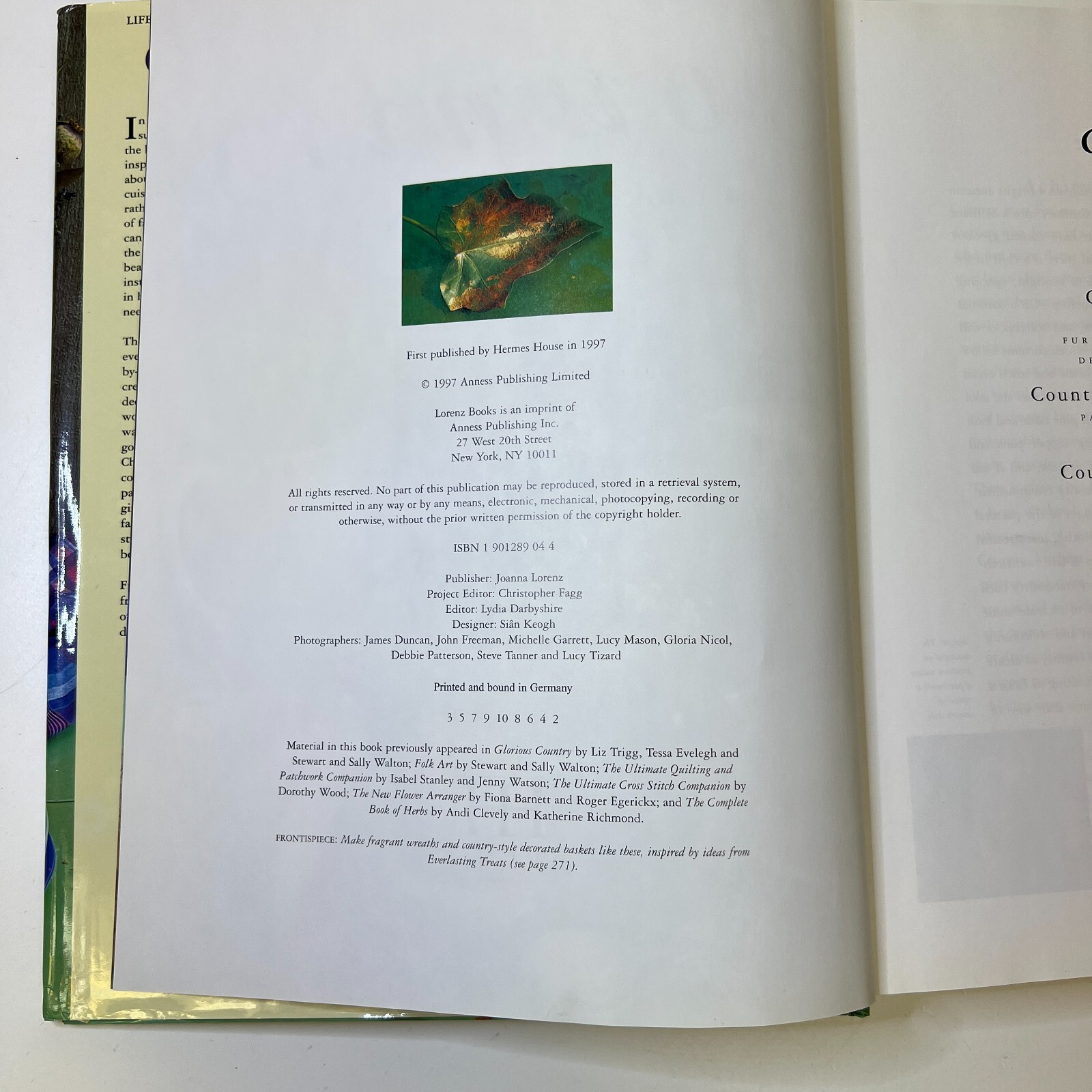 Country Crafts, Cooking, Decorating, Flowers (1997) by Anness Publishing Ltd.