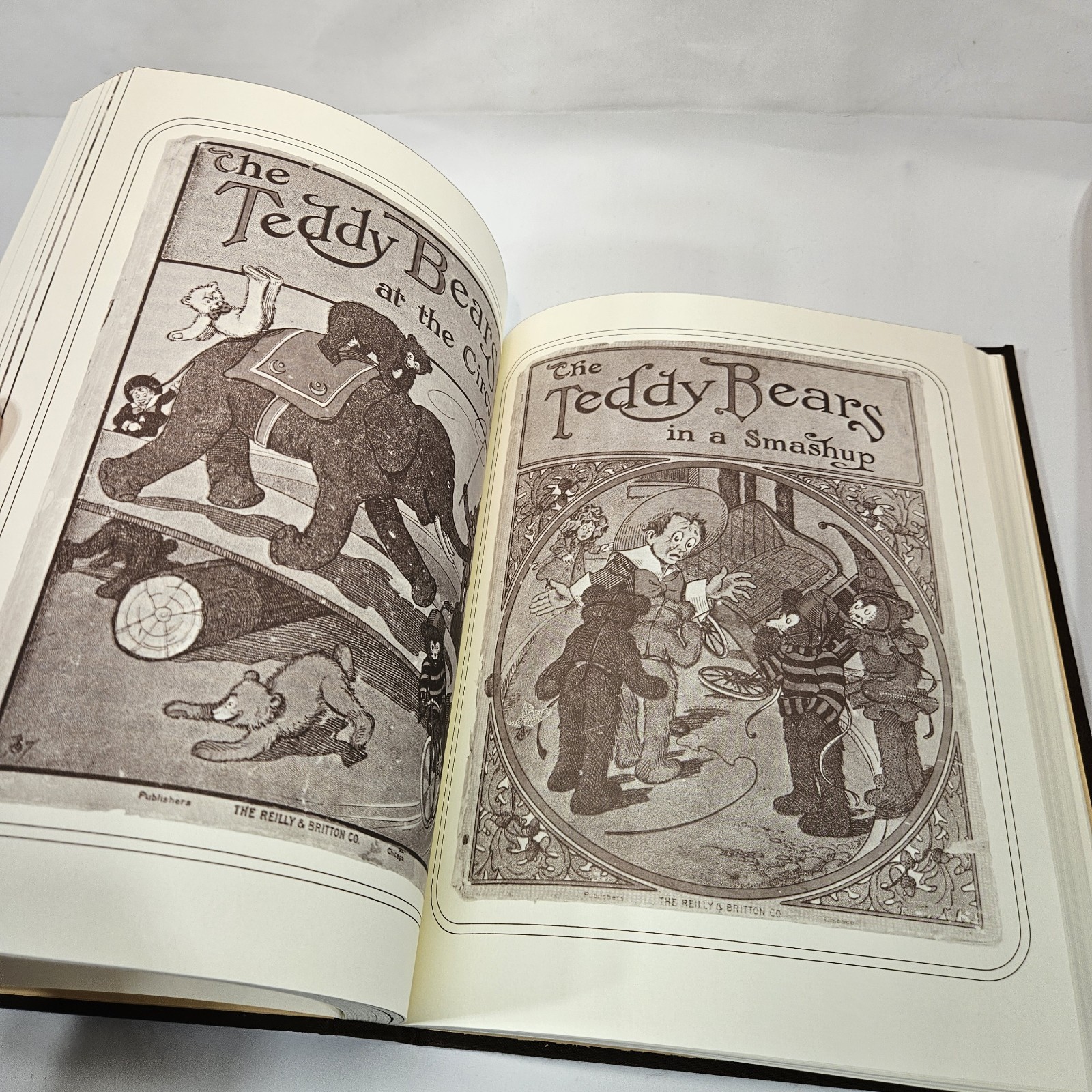 The Teddy Bear Book by Peter Bull (Signed limited edition) 5241/10,000