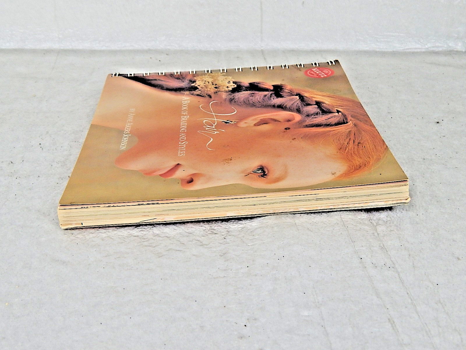 Hair-A Book of Braiding and Styles by Anne Akers Johnson Klutz Vtg