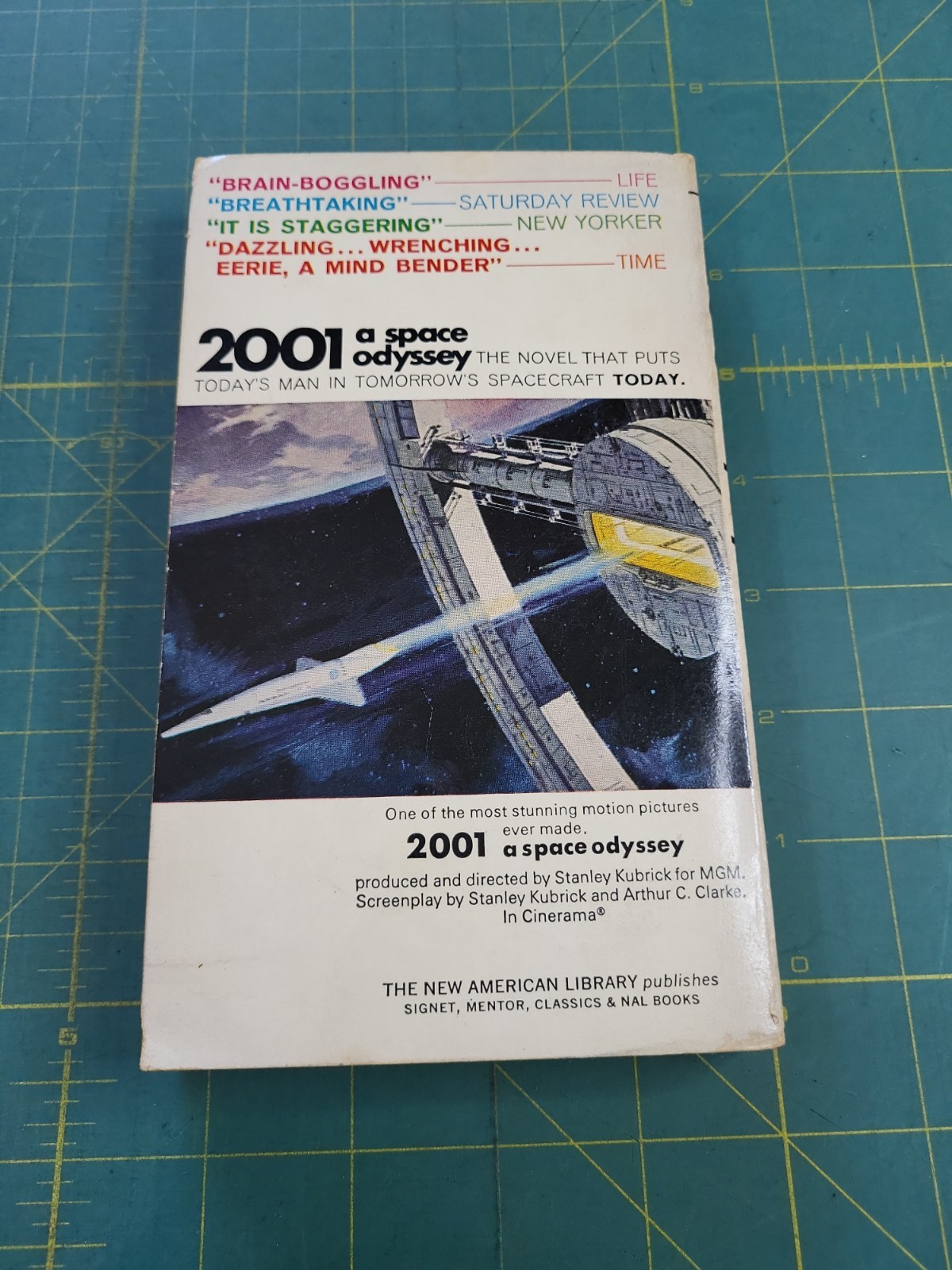 2001: A Space Odyssey by Arthur C. Clarke Paperback Signet 1968 Movie Tie In