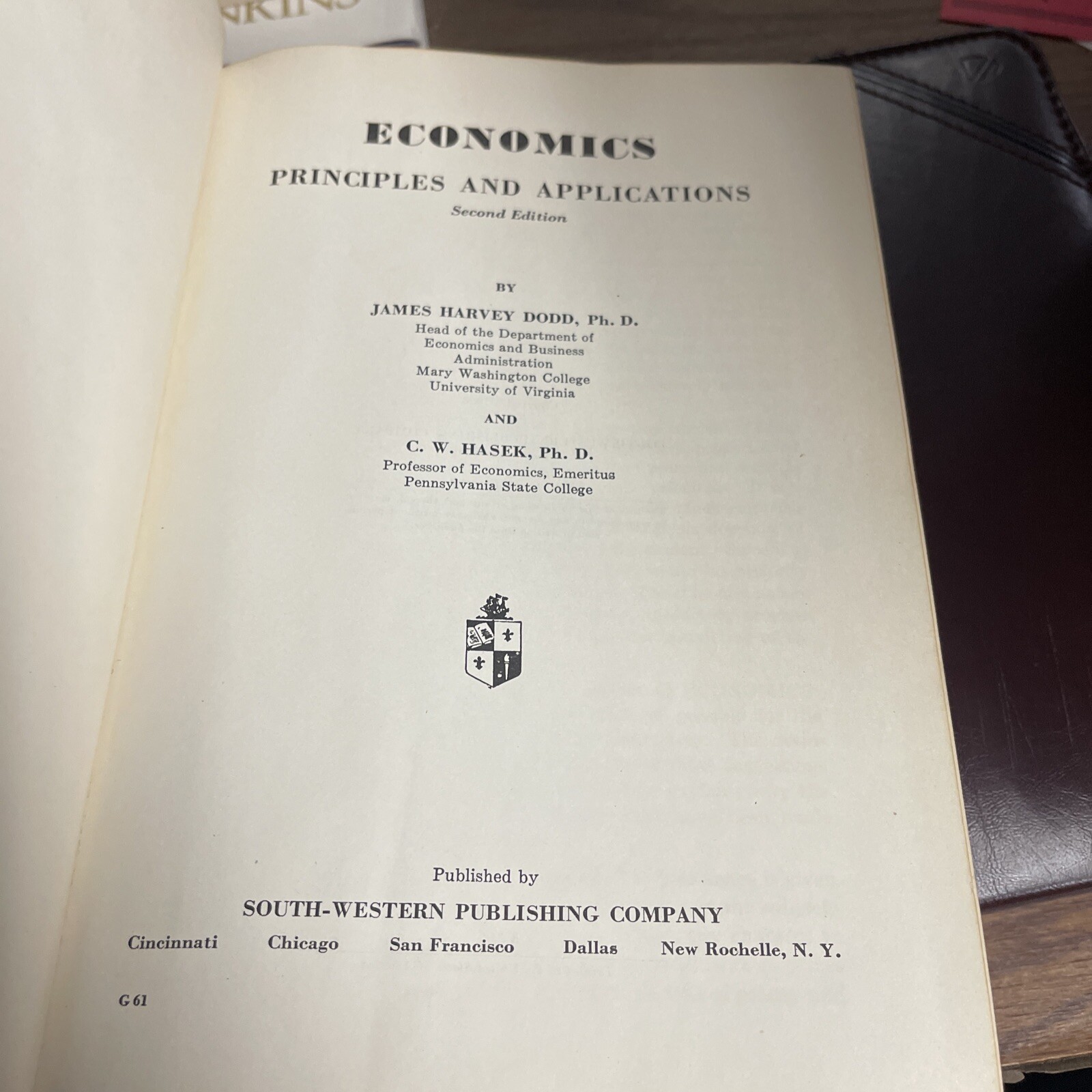 Econmics Principles And Application Second Edition. Dodd Hasek