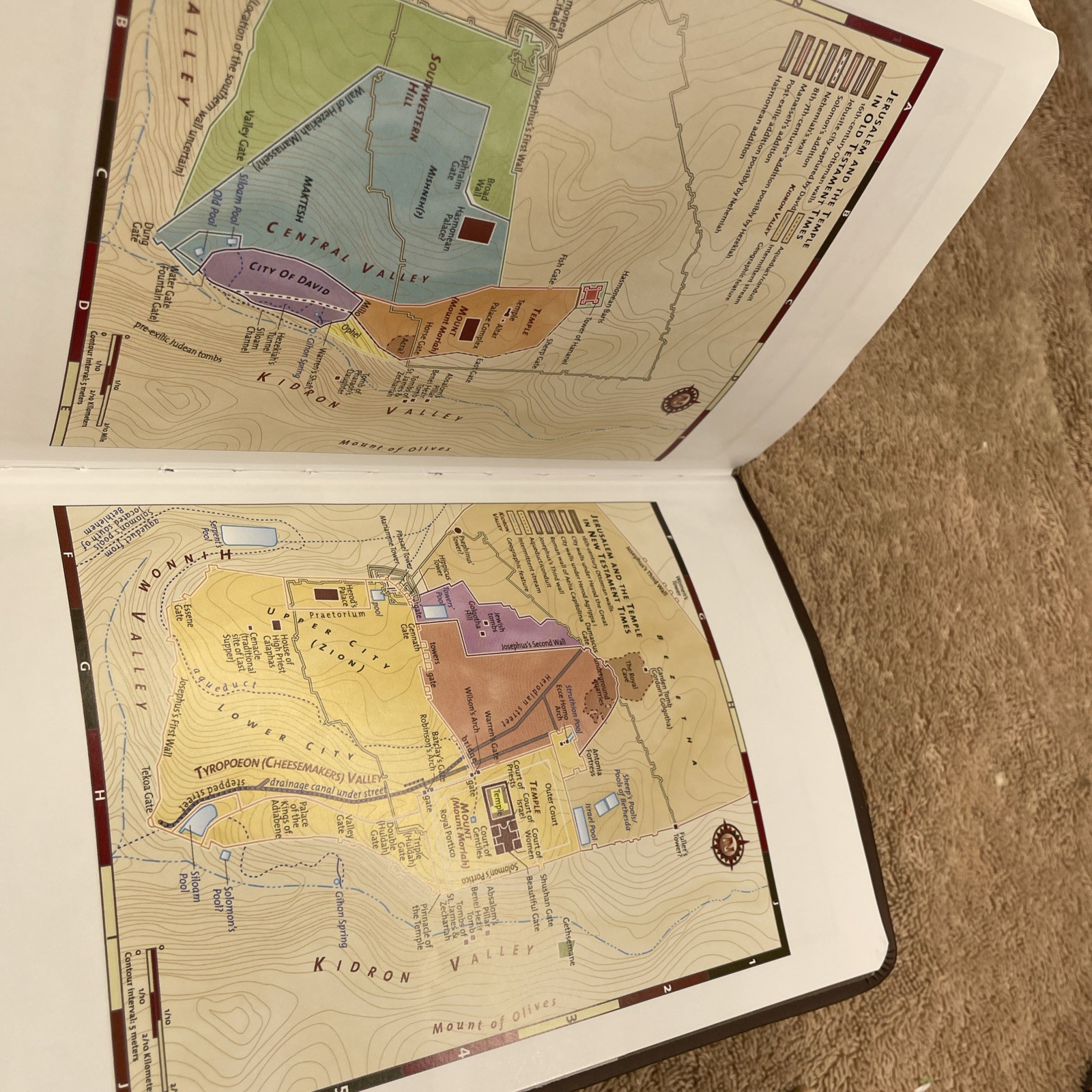 Gift Bible KJV by Hendrickson Publishing Leather Brown Color Maps Unused