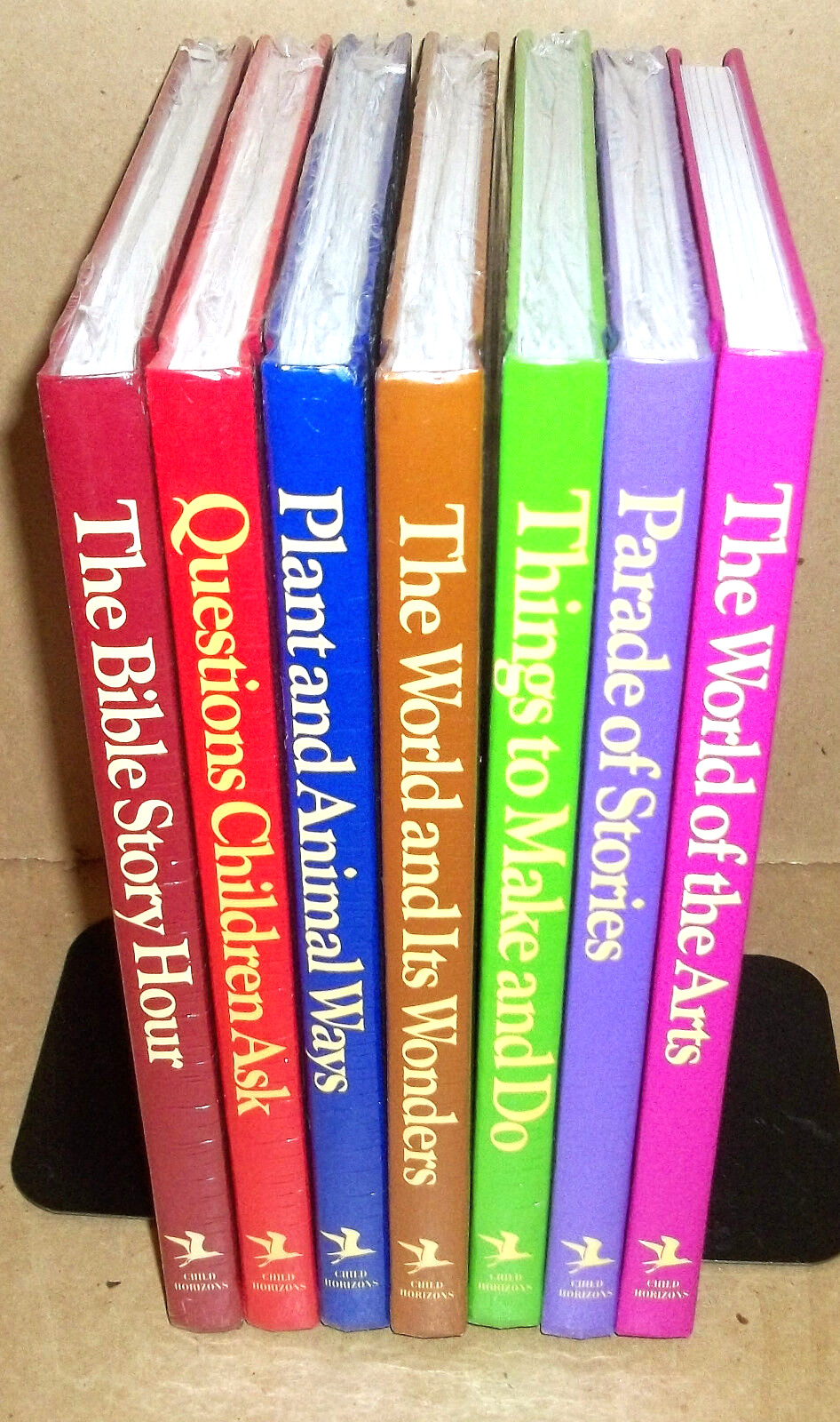 7 Child Horizons books 6 are new sealed 1995