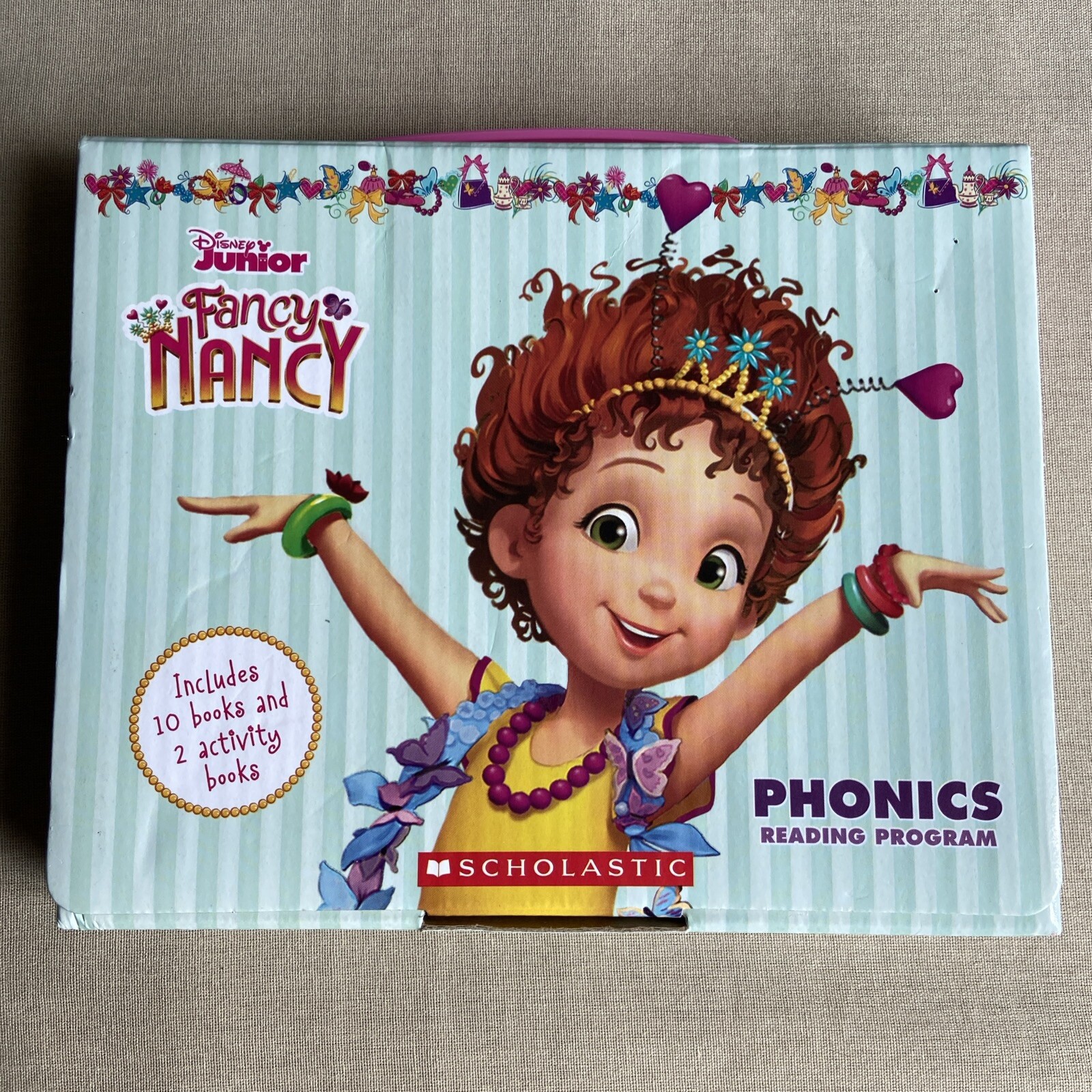 Fancy Nancy: Phonics Reading Program 2-12 (Disney Jr. Book Box Set) Sight Words