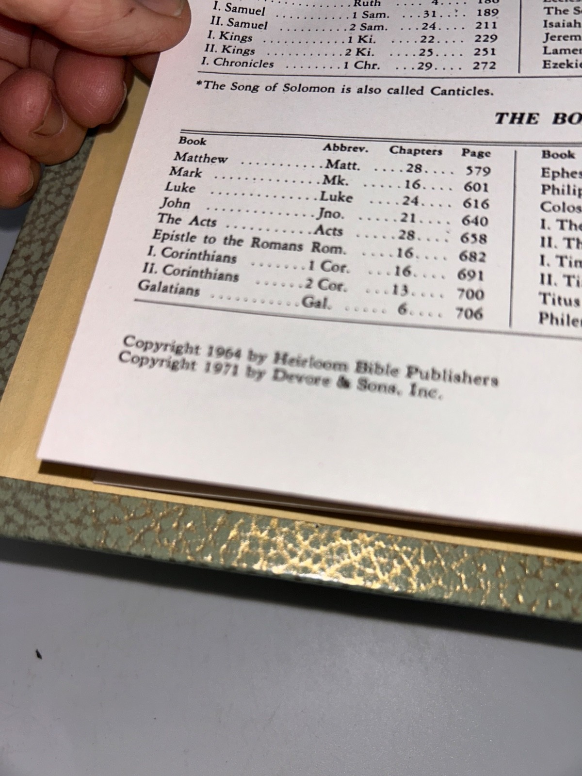 Catholic Holy Bible Heirloom Edition, Green Leather 12″X9″ Gold Edge KJV 1971