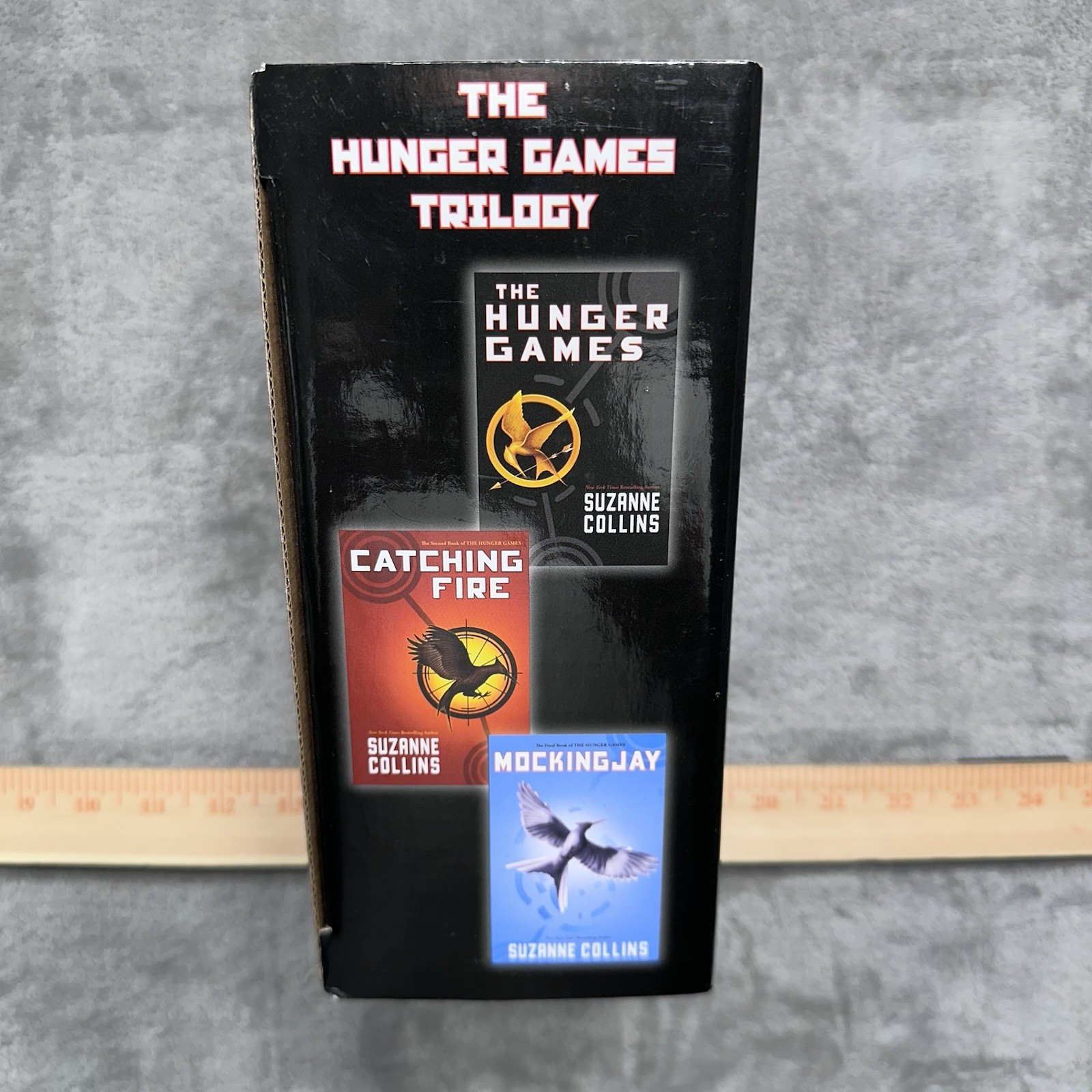 The Hunger Games Trilogy Boxset by Suzanne Collins – All 3 books – HB DJ LNC!!