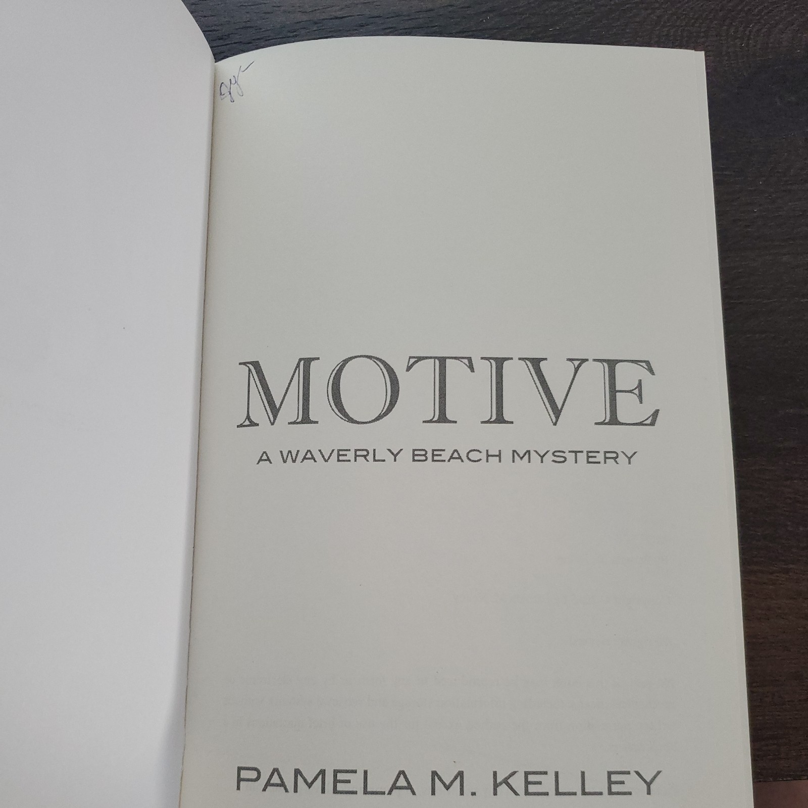 Motive : Waverly Beach Mystery Series by Pamela M. Kelley (2015, Trade…