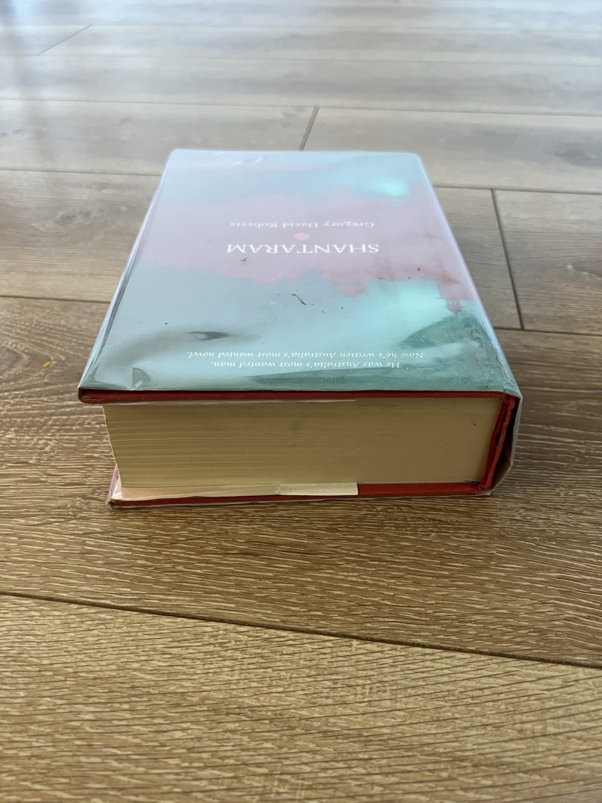 Shantaram by Gregory David Roberts 2003 Hardcover Dust Jacket Mylar