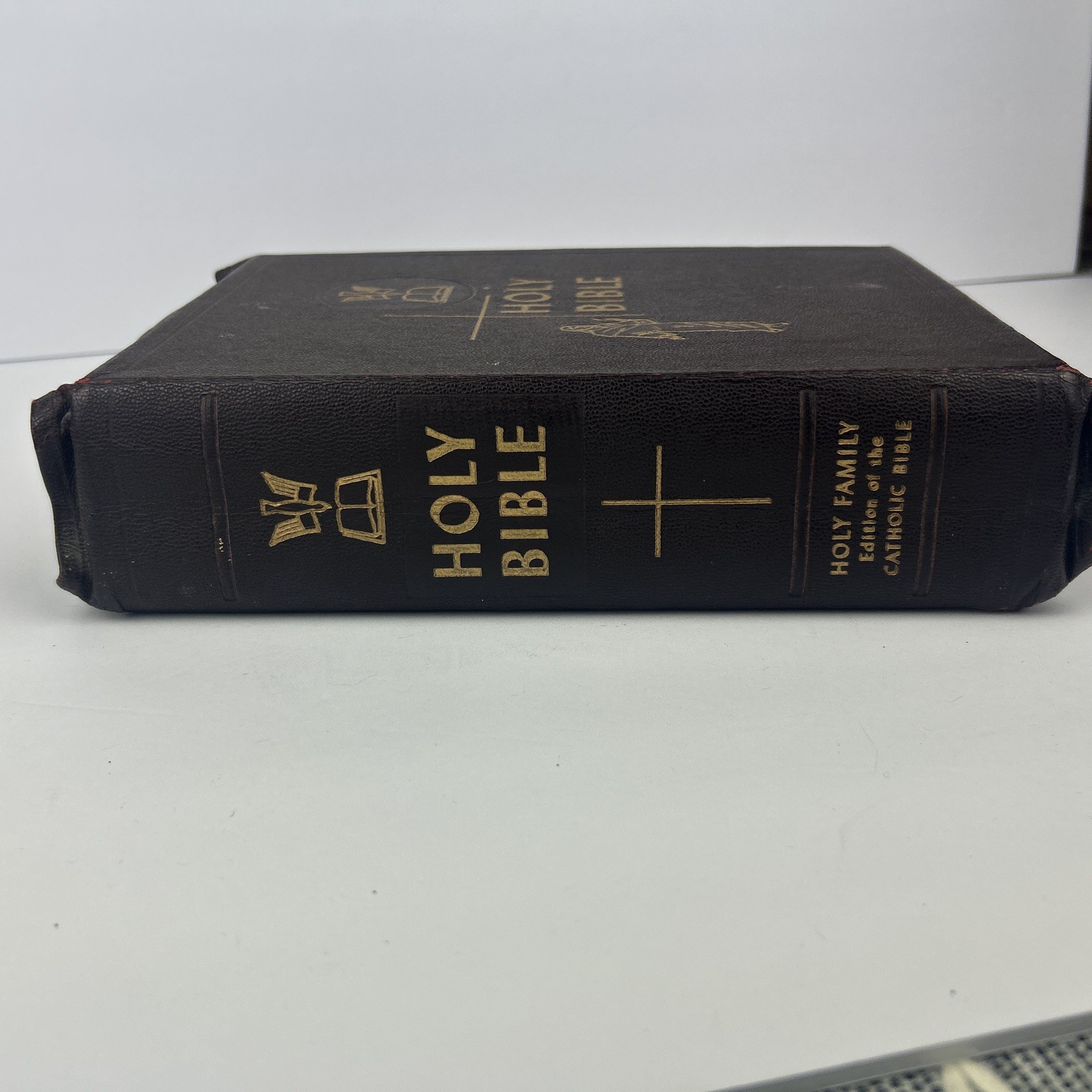 The Holy Bible: Holy Family Edition 1950 The Catholic Press Vintage Illustrated