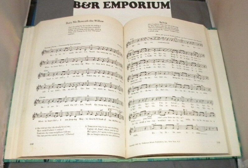 The Weavers’ Song Book – (1960 Harper & Brothers) – Hardcover, 177 pages