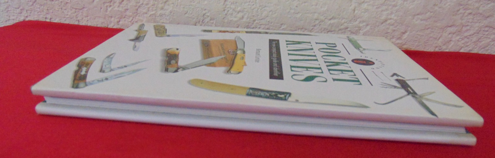 POCKET KNIVES: STUDY GUIDE AND IDENTIFIER By BERNARD LEVINE 1998 HCDJ