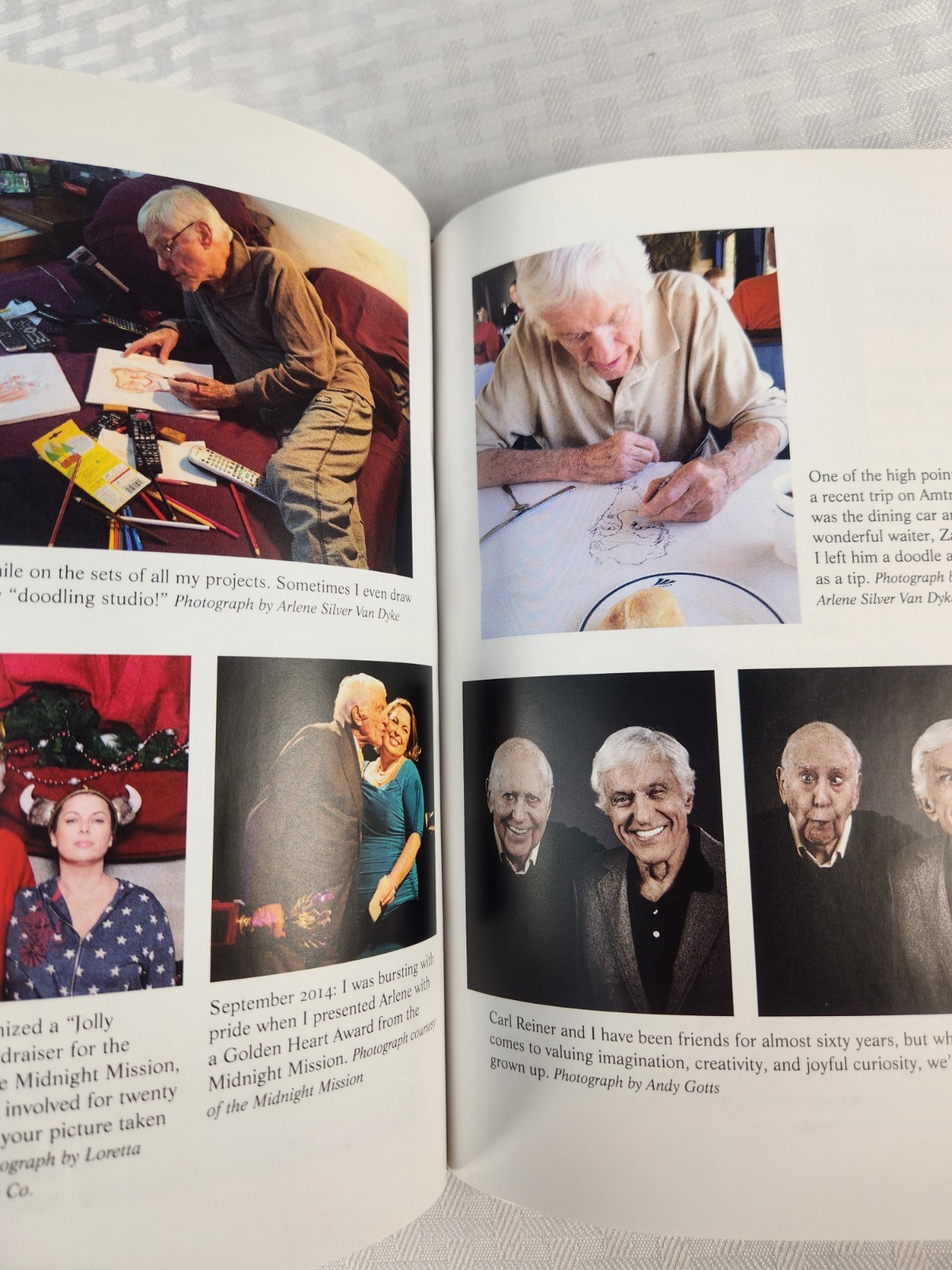 Keep Moving Dick Van Dyke 2015 First Edition Memoir Advice Weinstein Books