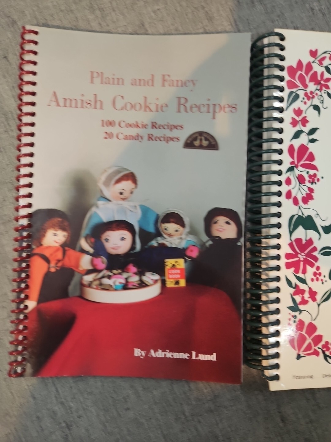 An Amish Potpourri Cookbook by Adrienne F. Lund Spiral Bound & Cookie Recipes