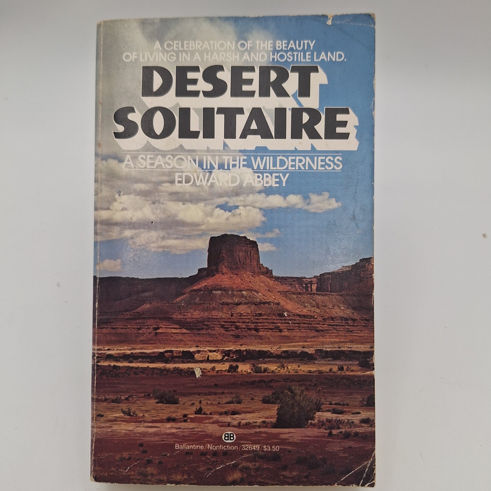 Desert Solitaire A Season In the Wilderness Edward Abbey Paperback Book