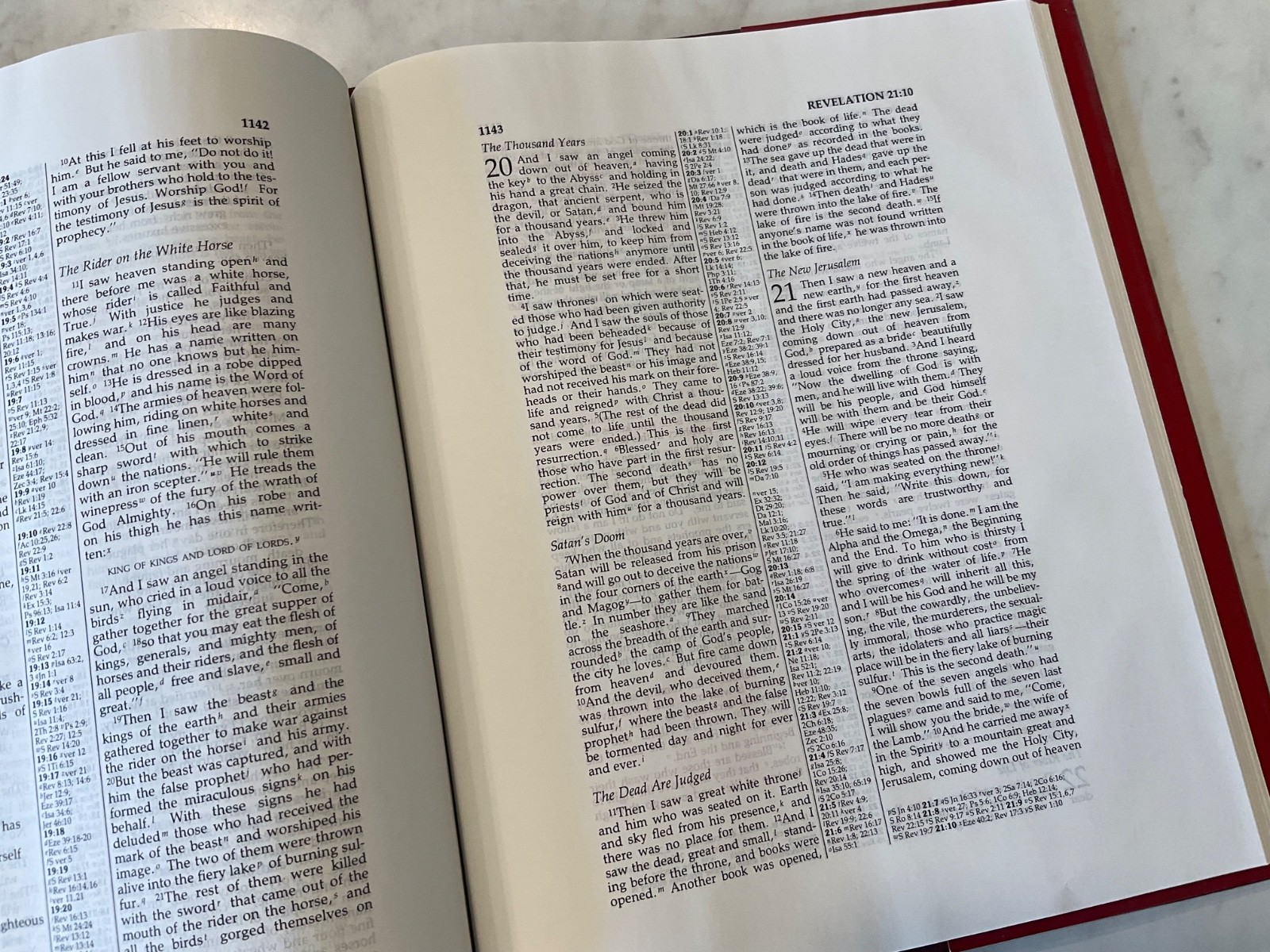 NIV Wide Margin Reference Bible Cambridge Hardcover Text 1984