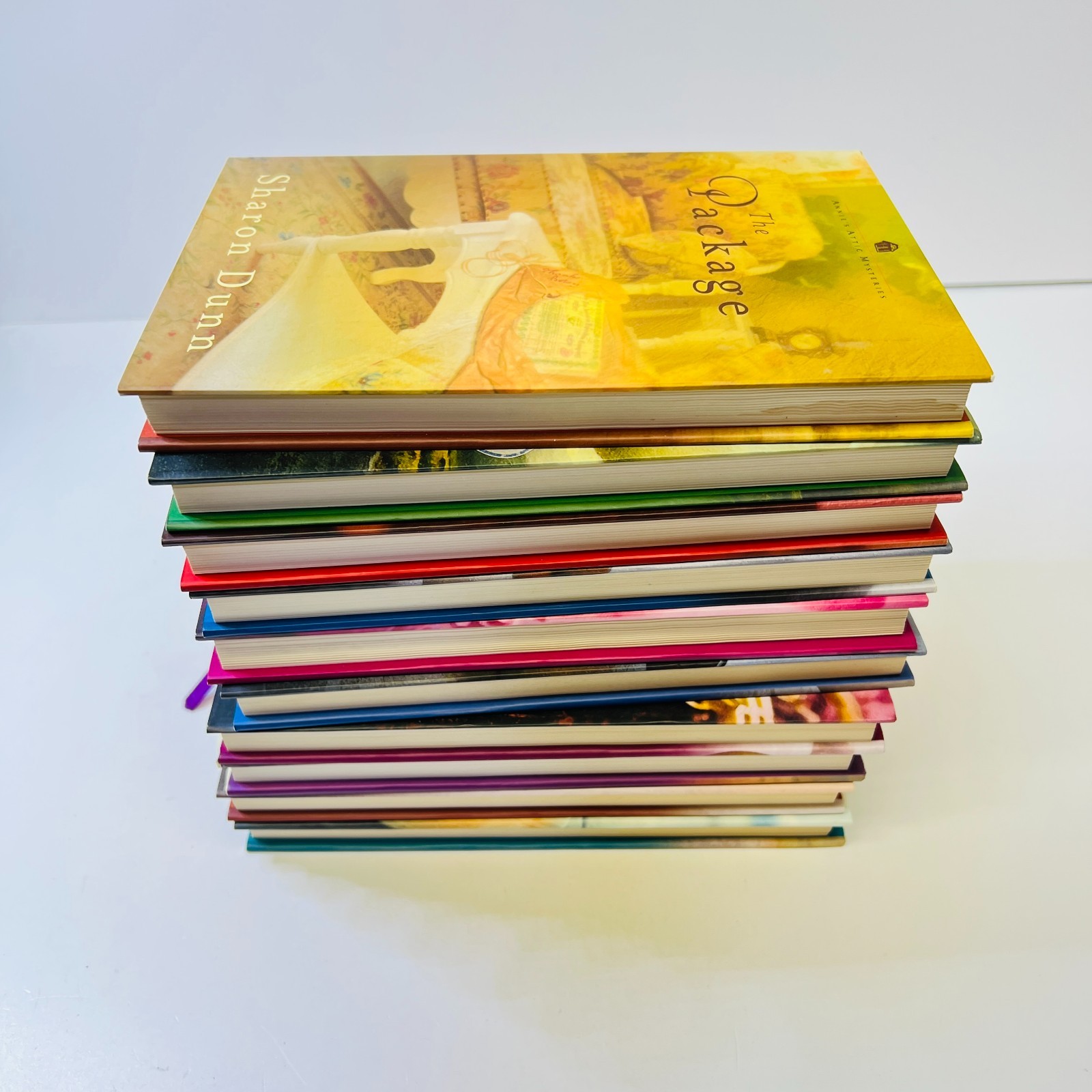 Annie’s Mysteries Lot Of 10 HCDJ Books From Various Authors