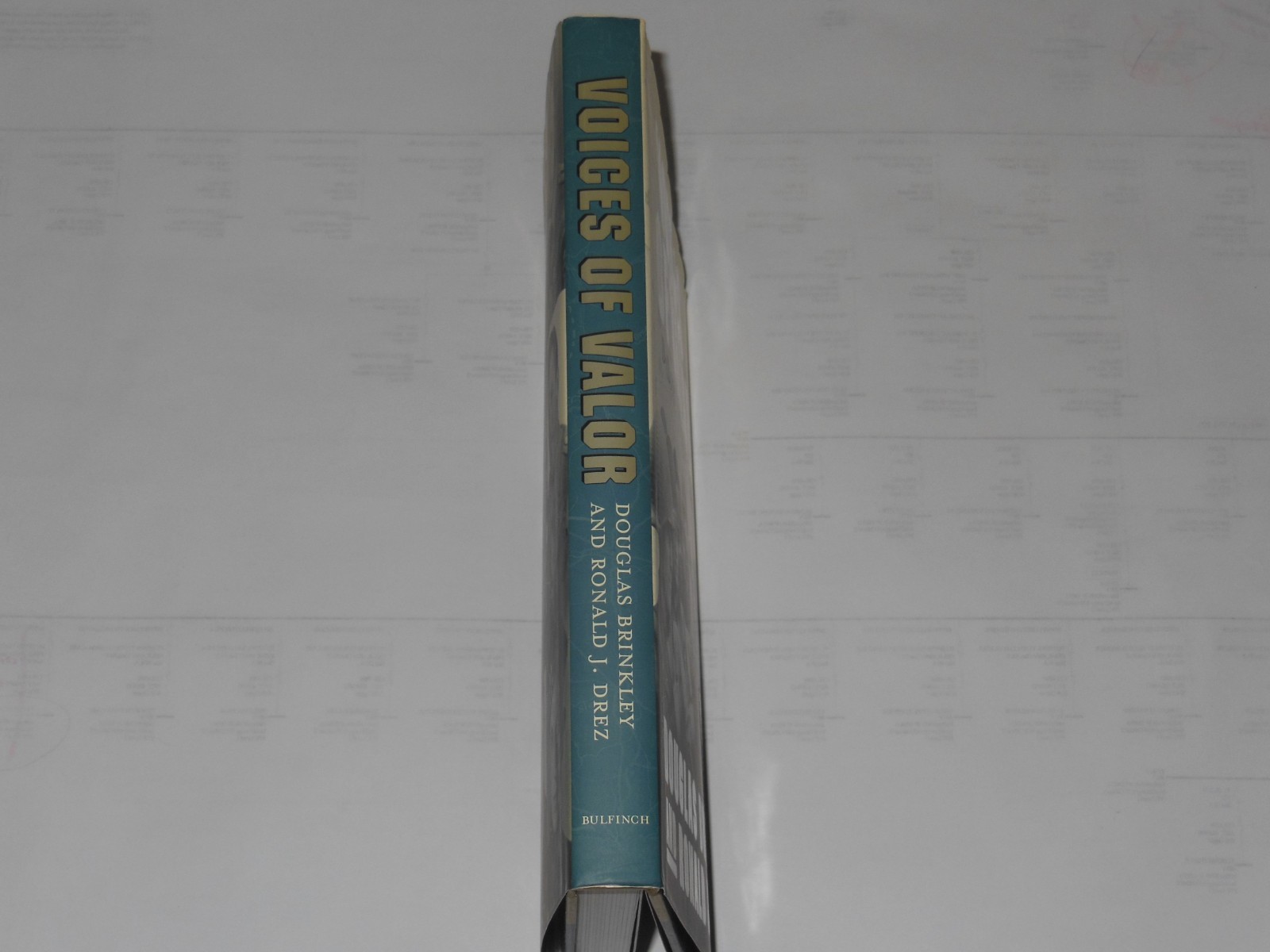 Voices of Valor – Hardcover By Douglas Brinkley – VERY GOOD