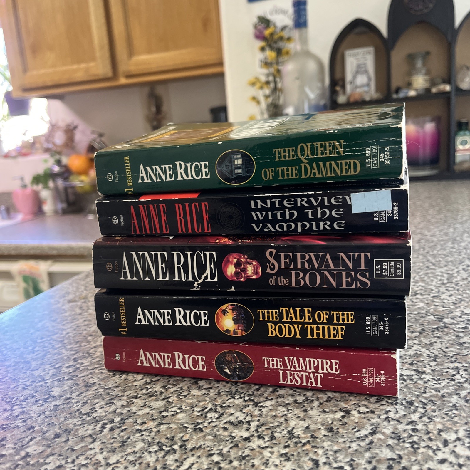 5 Anne Rice Vampire Chronicles Soft Back Book Set