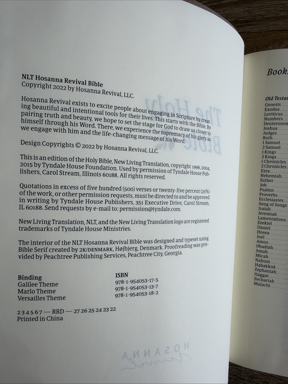 Hosanna Revival Bible New Living Translation Notetaking Wide Margins NLT