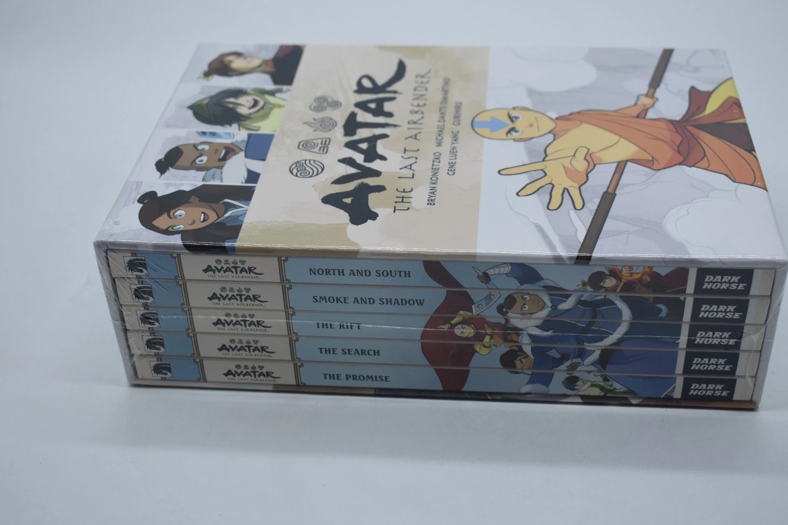 Avatar: The Last Airbender Omnibus Boxed Set — Gene Luen Yang (Fast Ship)