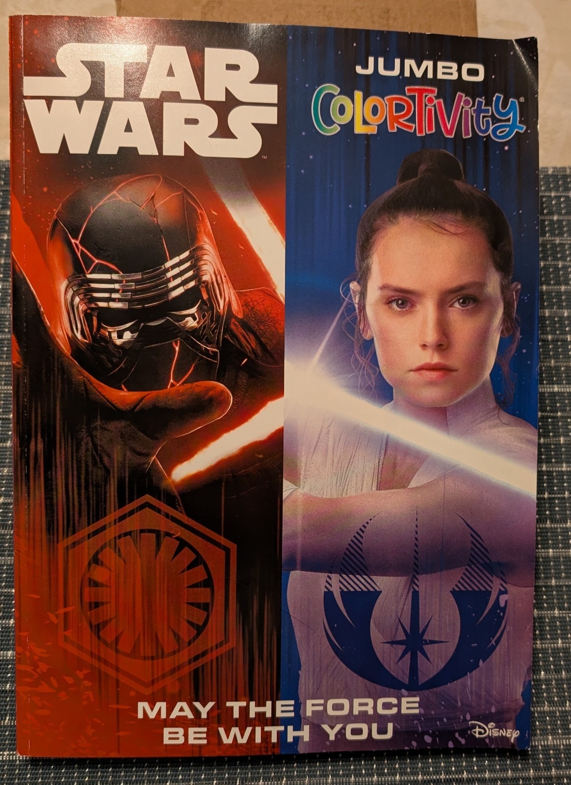 2022 Star Wars May The Force Be With You Jumbo Colortivity Book