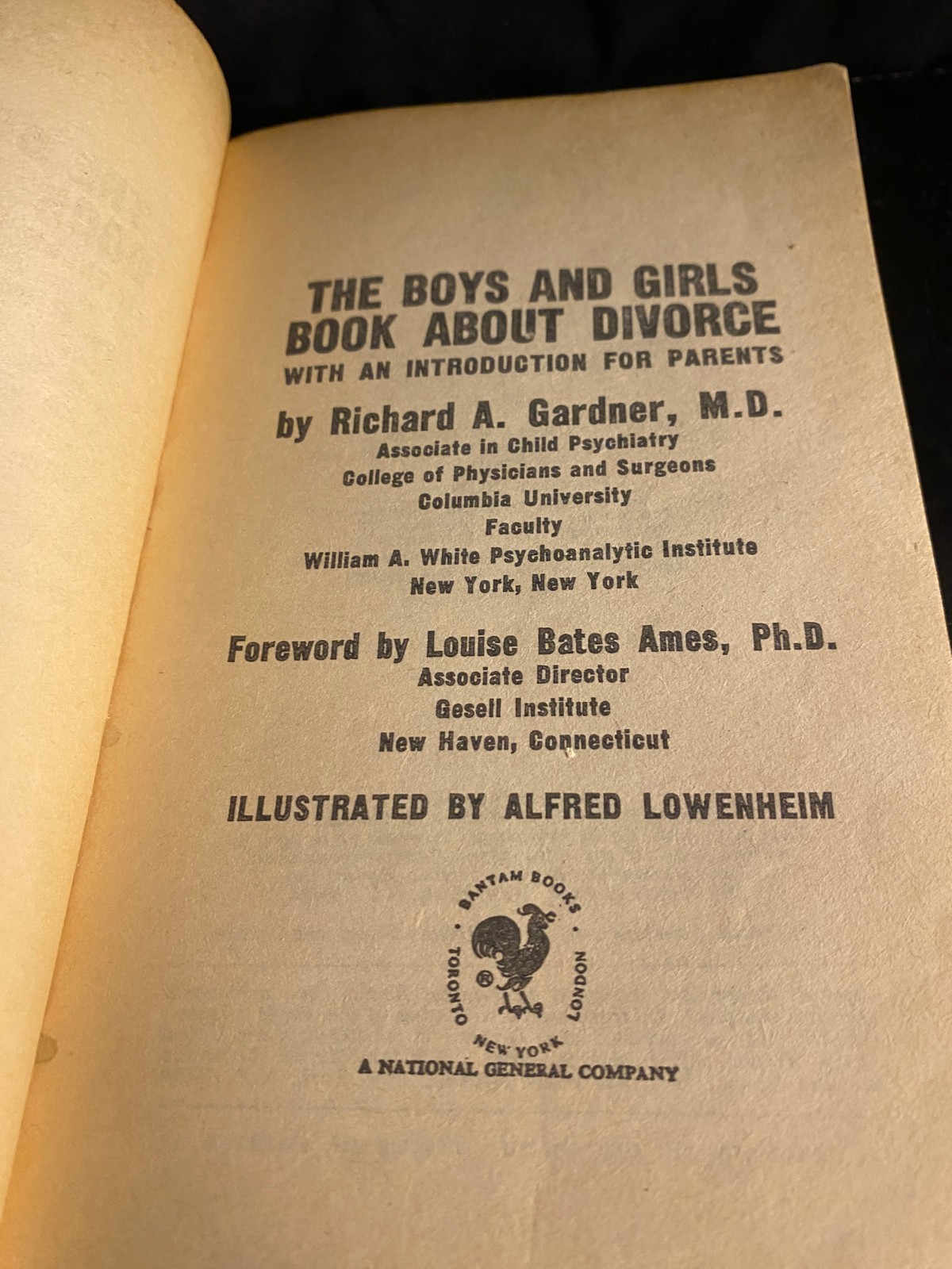 BOYS AND GIRLS BOOK ABOUT DIVORCE Richard A Gardner 1971 Bantam Illustrated