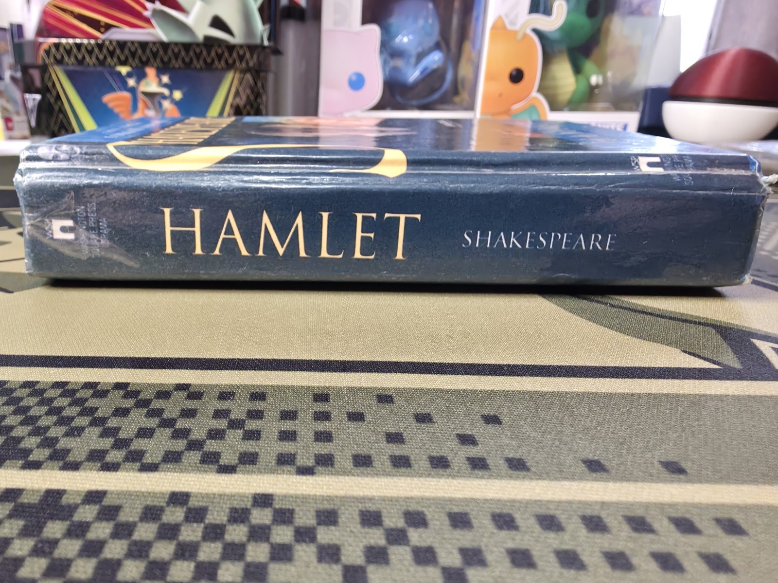 Hamlet Shakespeare 1992 New Folger Library Washington Square Press Hard Cover