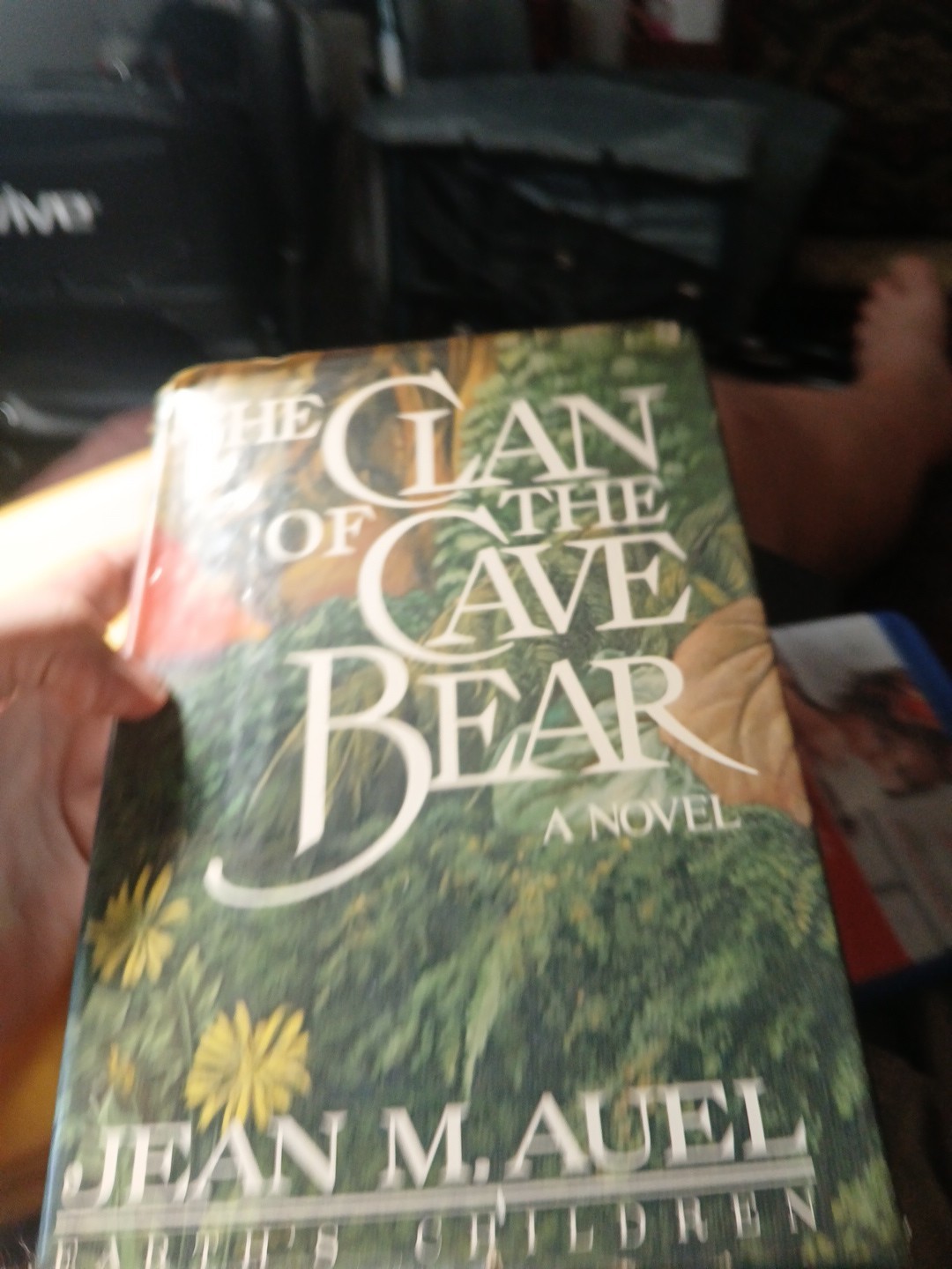 The Clan of the Cave Bear Jean M. Auel 1980 Book Club Edition Hardcover Vintage