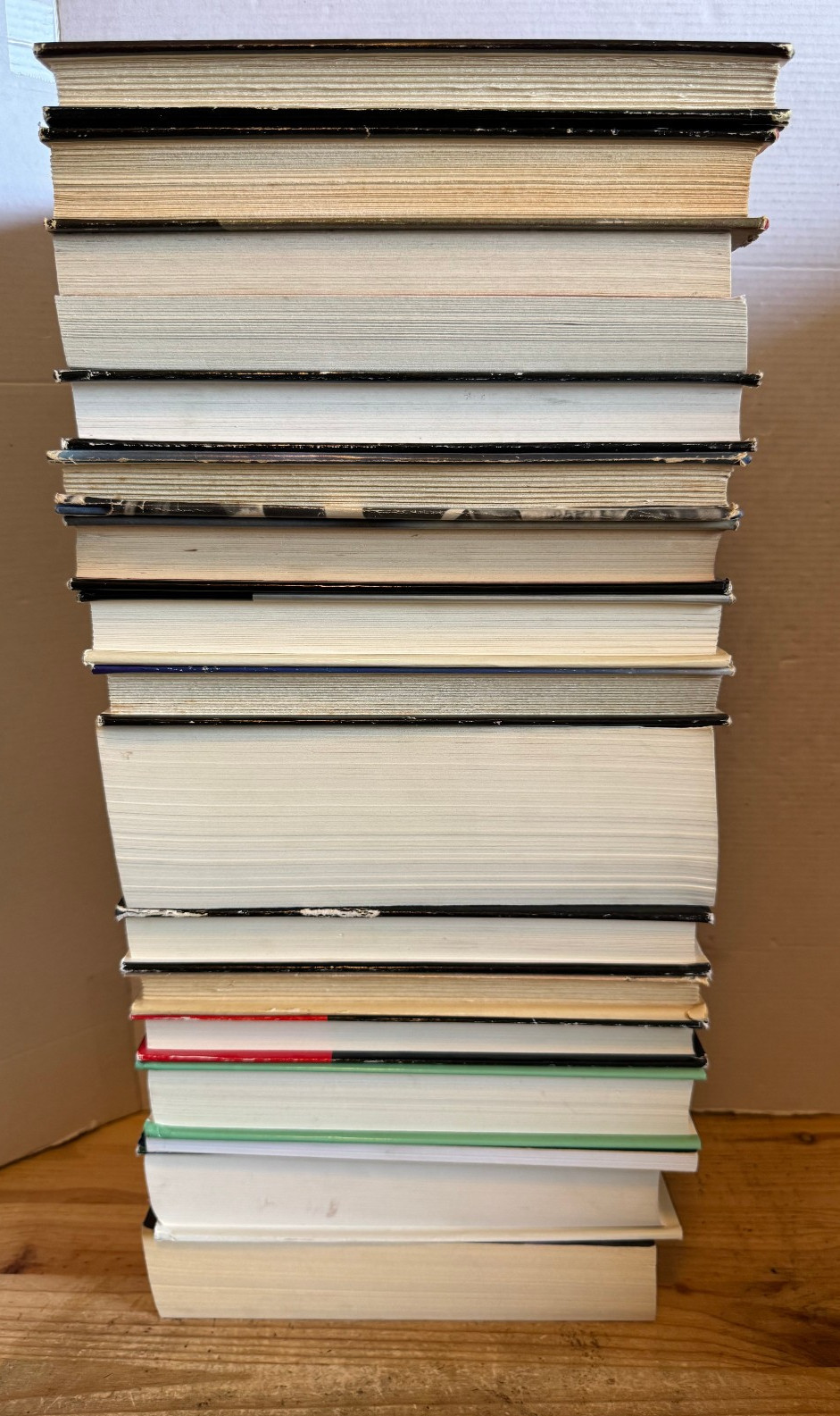 Large Horror Suspense Thriller Lot 32 Books HCDJ Vintage Stephen King Anne Rice