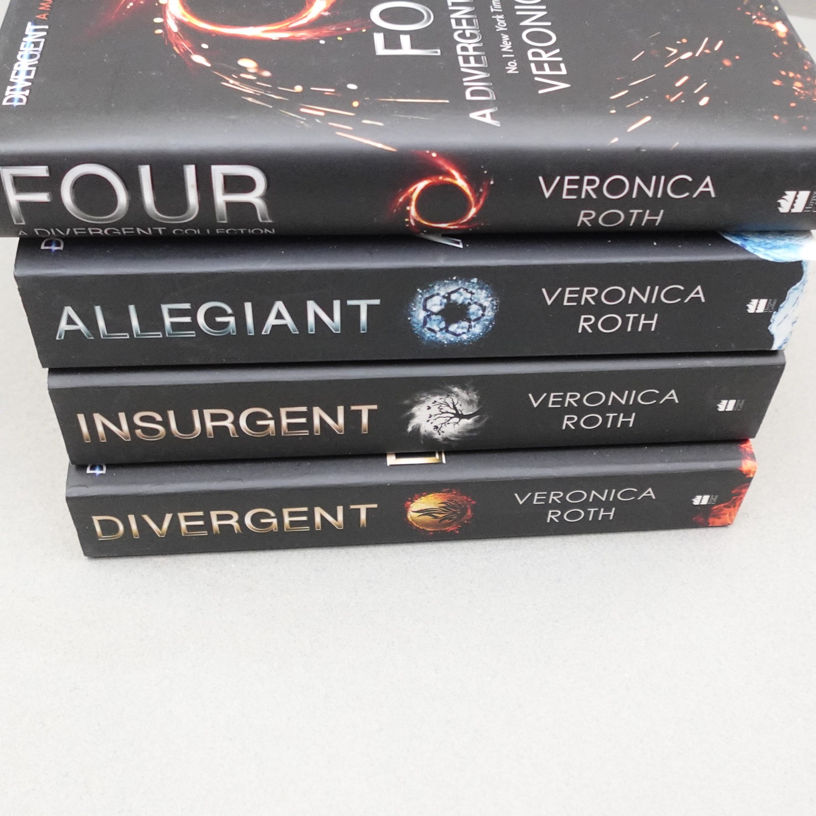 The Divergent Series Four Book Collection Box World Of Divergent Veronica Roth