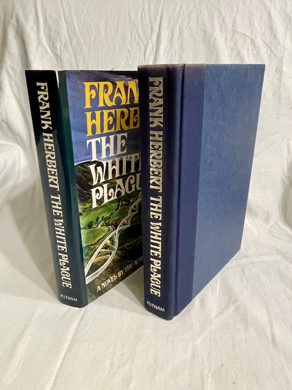 The White Plague – first edition, first printing – Frank Herbert 1982