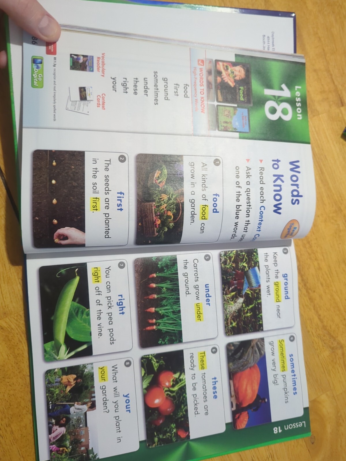 Journeys Ser.: Journeys : Common Core Student Edition Volume 4 Grade 1 2014…