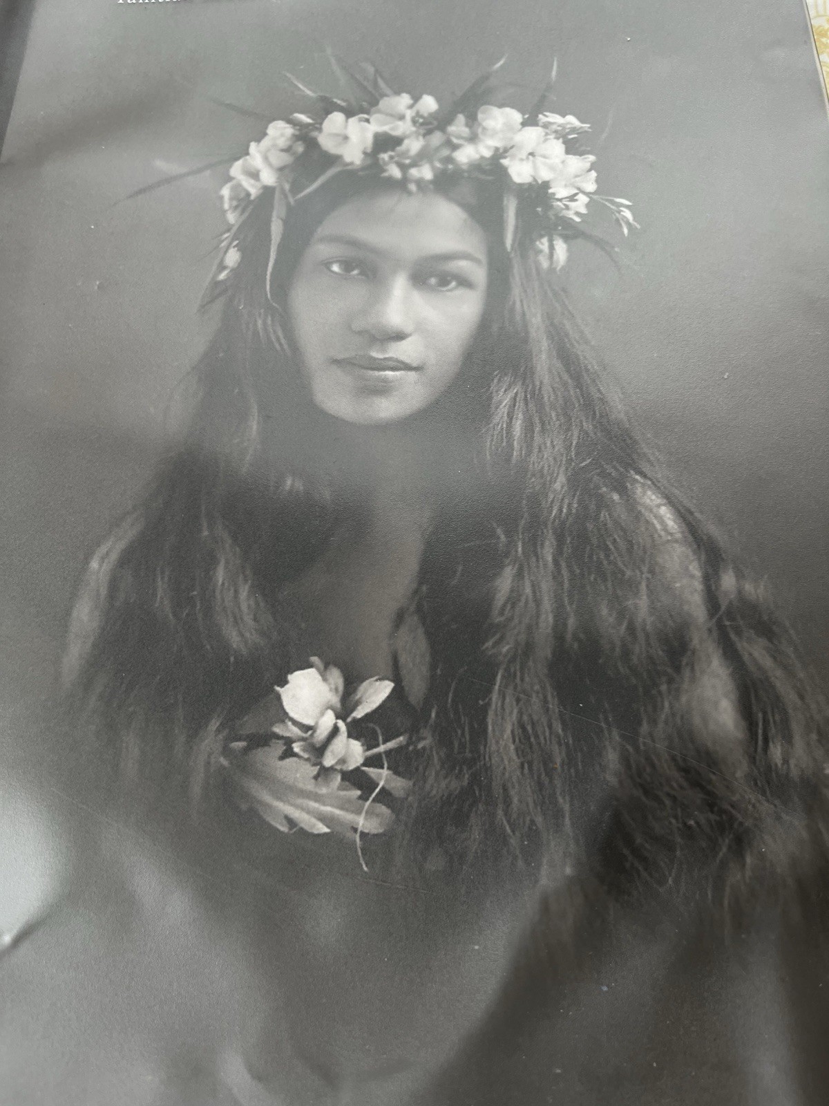 TAHITIAN BEAUTIES 1904-1921 : LUCIEN GAUTHIER, PHOTOGRAPHER – Serge Kapou 1st Ed