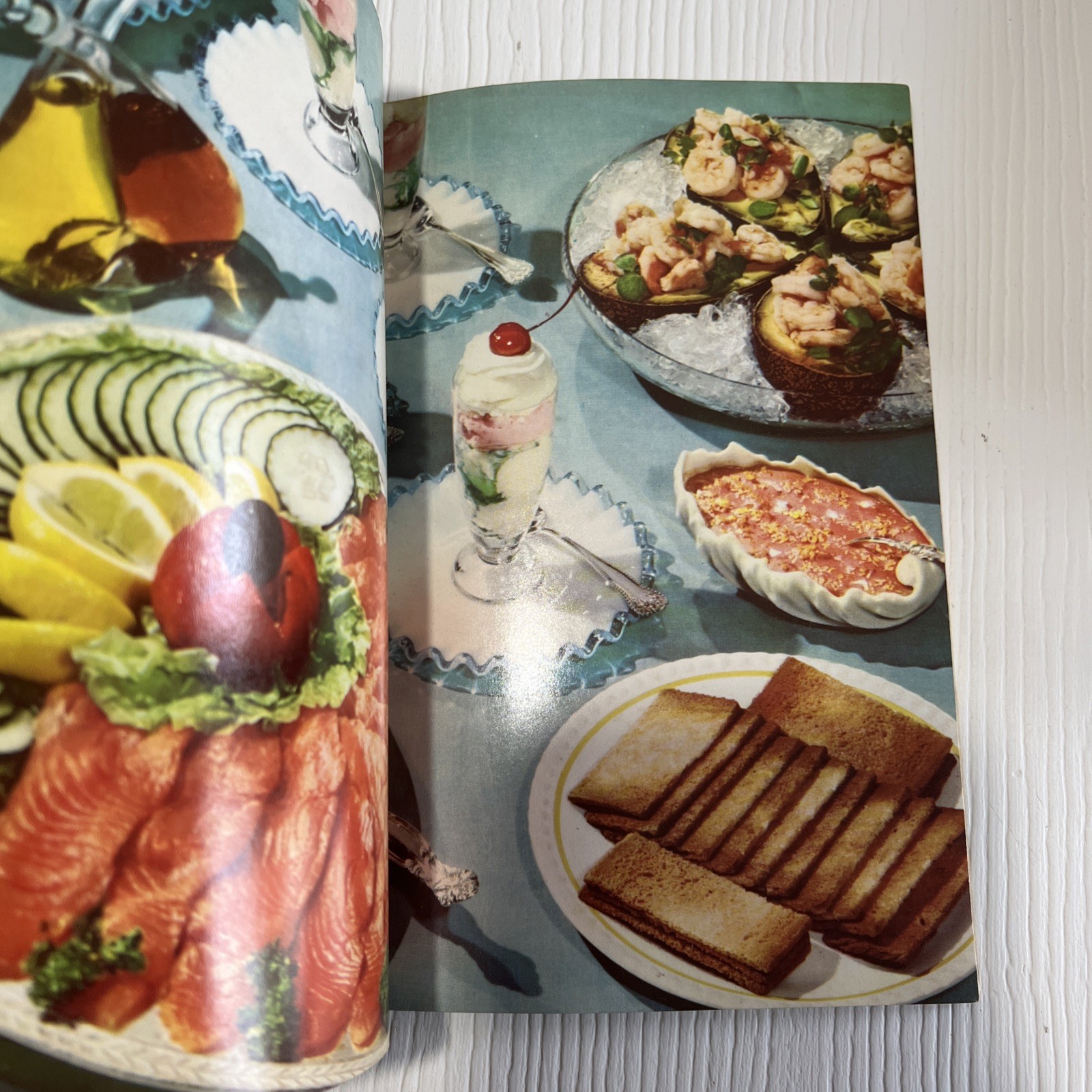 Cooling Dishes for HOT Weather︱260 Recipes︱Cookbook︱1965︱68 Pages