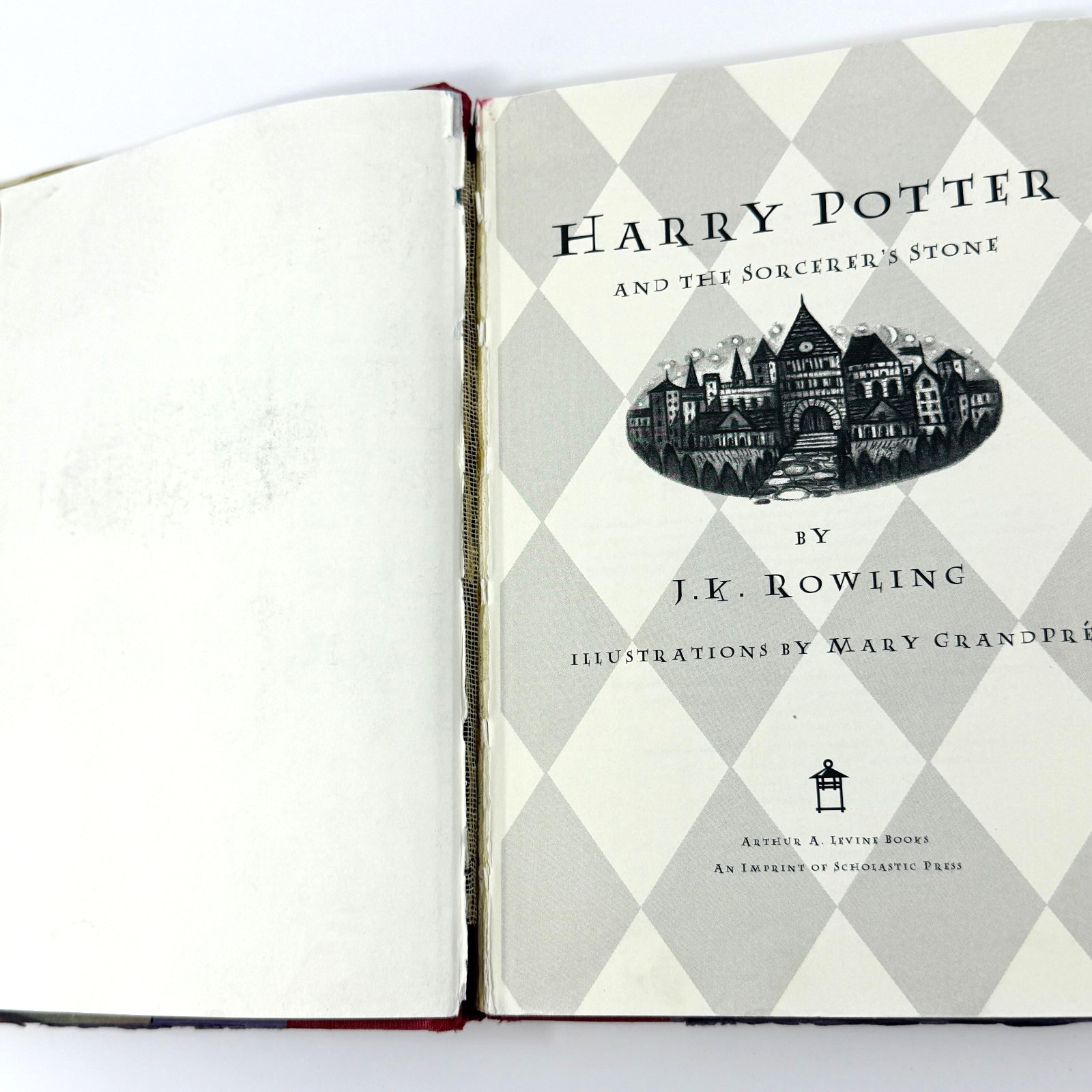 Harry Potter Sorcerers Stone First American Edition 1998 Hardcover DJ