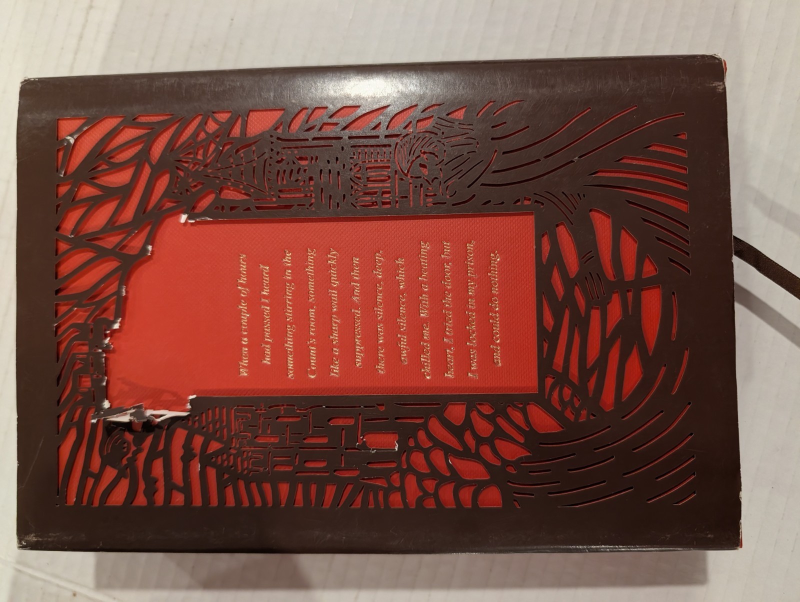Dracula Limited Edition #3485/10000 Die-Cut Hardcover (Underlining) See Photos
