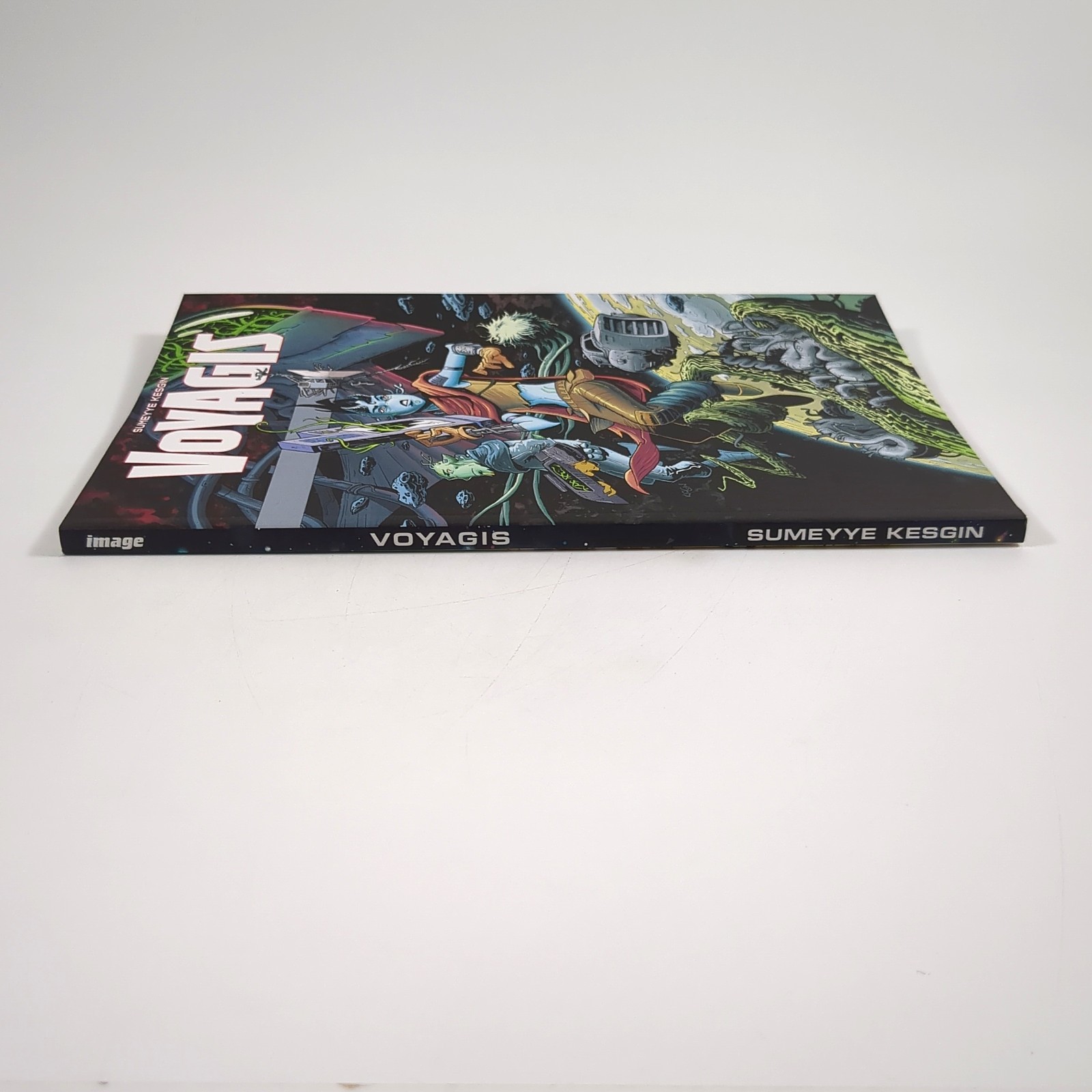 Voyagis Sci Fi Adventure Graphic Novel Paperback Book Sumeyye Kesgin 2023