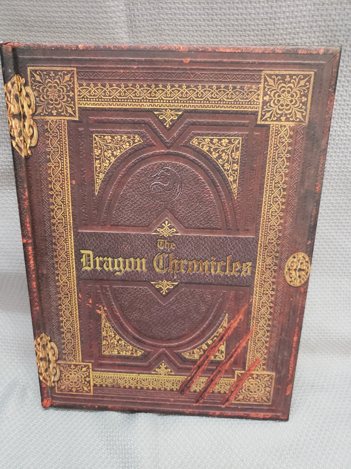 Dragon Chronicles by Malcolm Saunders (2002, Hardcover) (D)