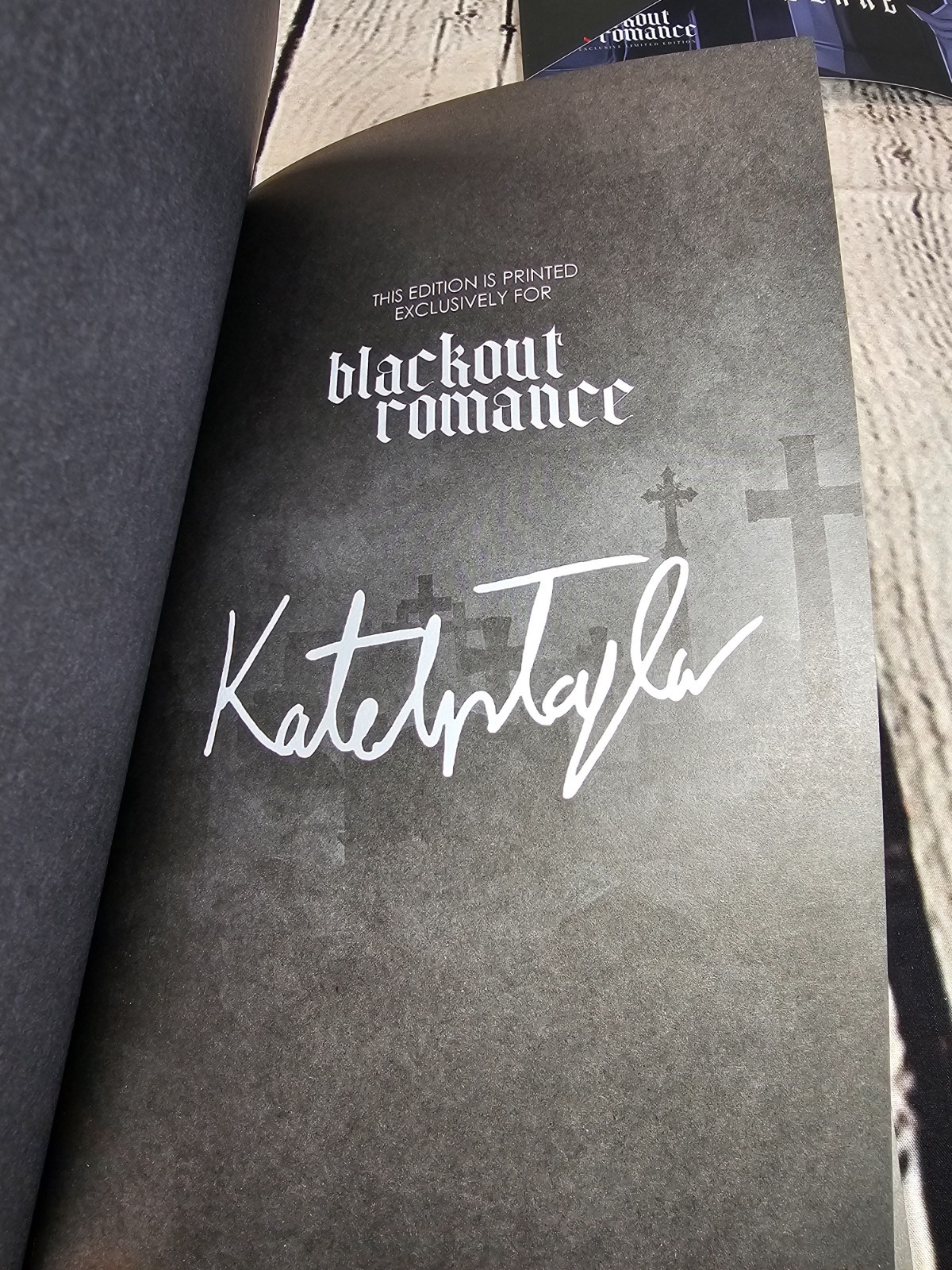 SIGNED Graves Katelyn Taylor Blackout Romance Exclusive Limited Edition Sprayed