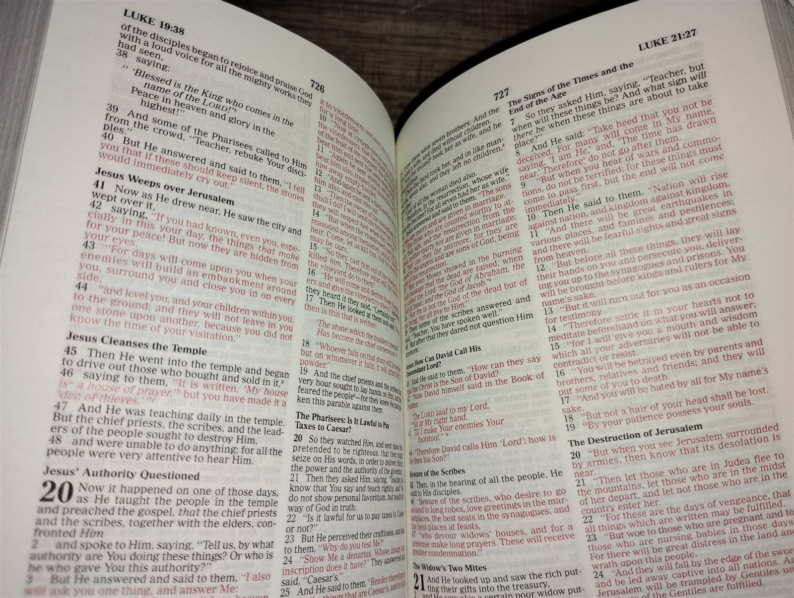 Pocket Size NKJV Bible New King James 1990 Thomas Nelson Compact Text Bonded Lth