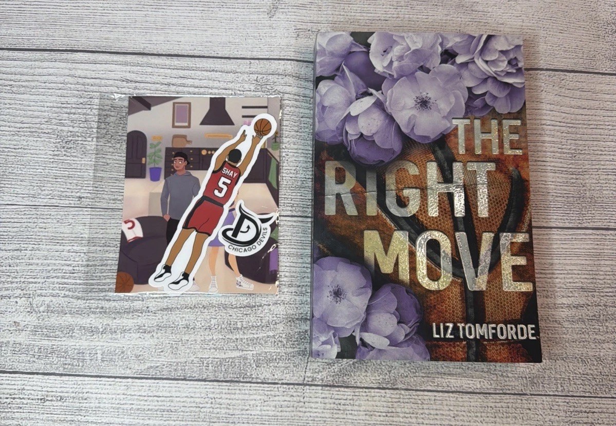The Right Move (Signing Exclusive) by Liz Tomforde