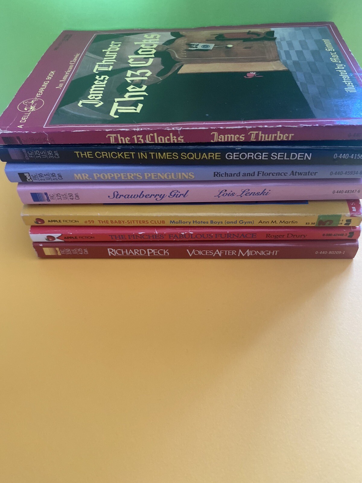 Vintage 80s/90s Dell Yearling Lot/ 7 Children’s Paperbacks 13 Clocks/Cricket
