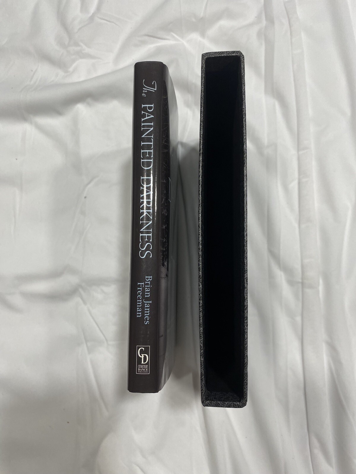 The Painted Darkness by Brian Freeman, SIGNED Limited Edition, HCDJ in Slipcase